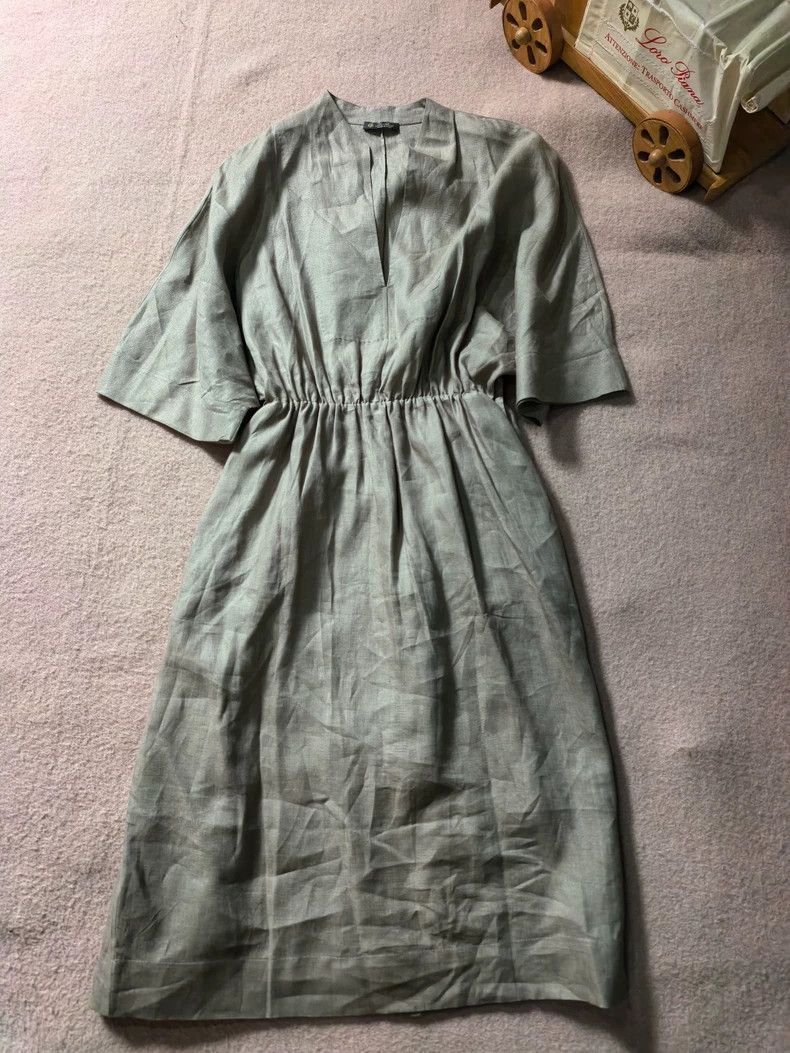 Loro Piana LORO PIANA A flannel lady's dress Size M / US 6-8 / IT 42-44 - 1 Thumbnail