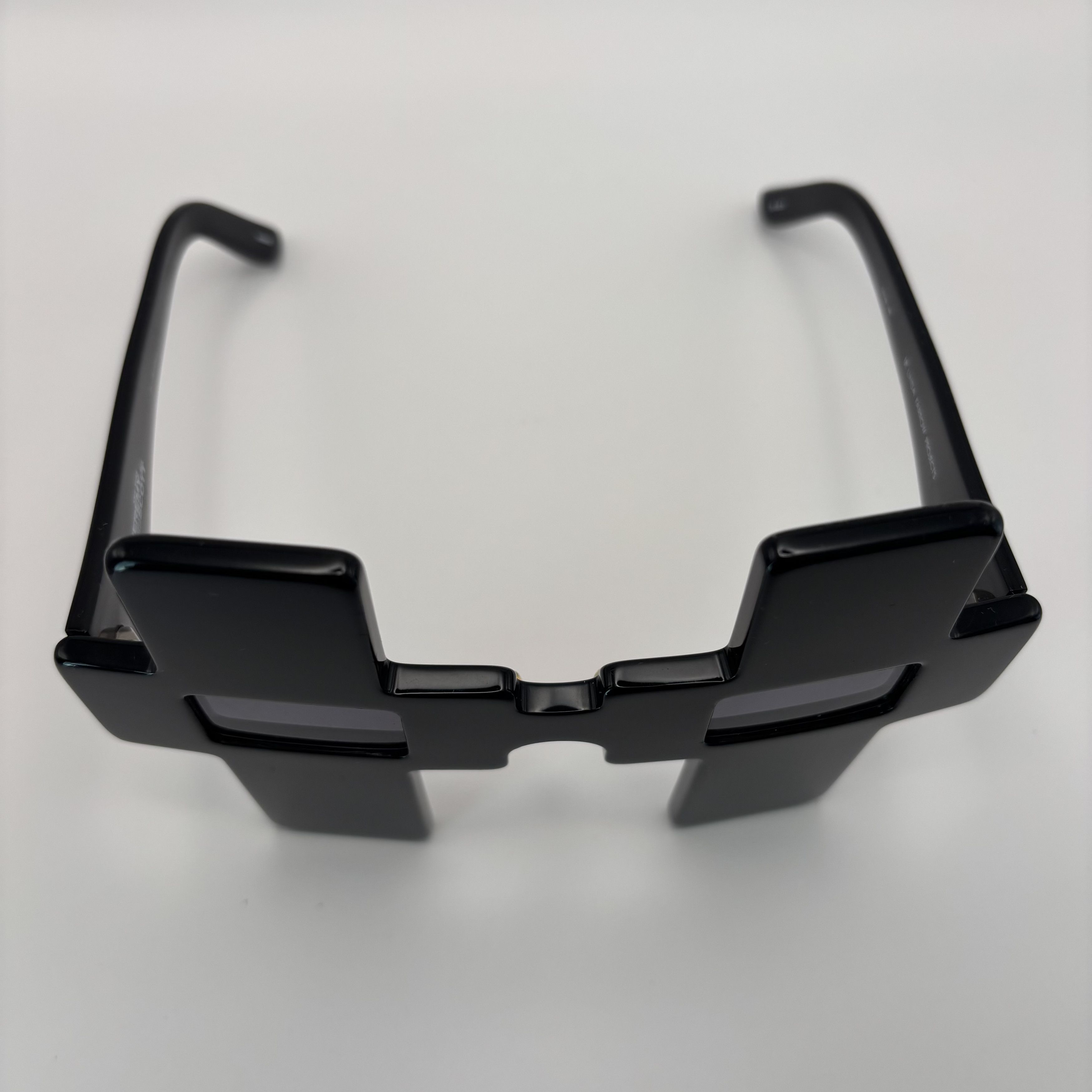 Jeremy Scott × Linda Farrow Linda Farrow x Jeremy Scott CROSS Sunglasses Rare Size ONE SIZE - 3 Thumbnail
