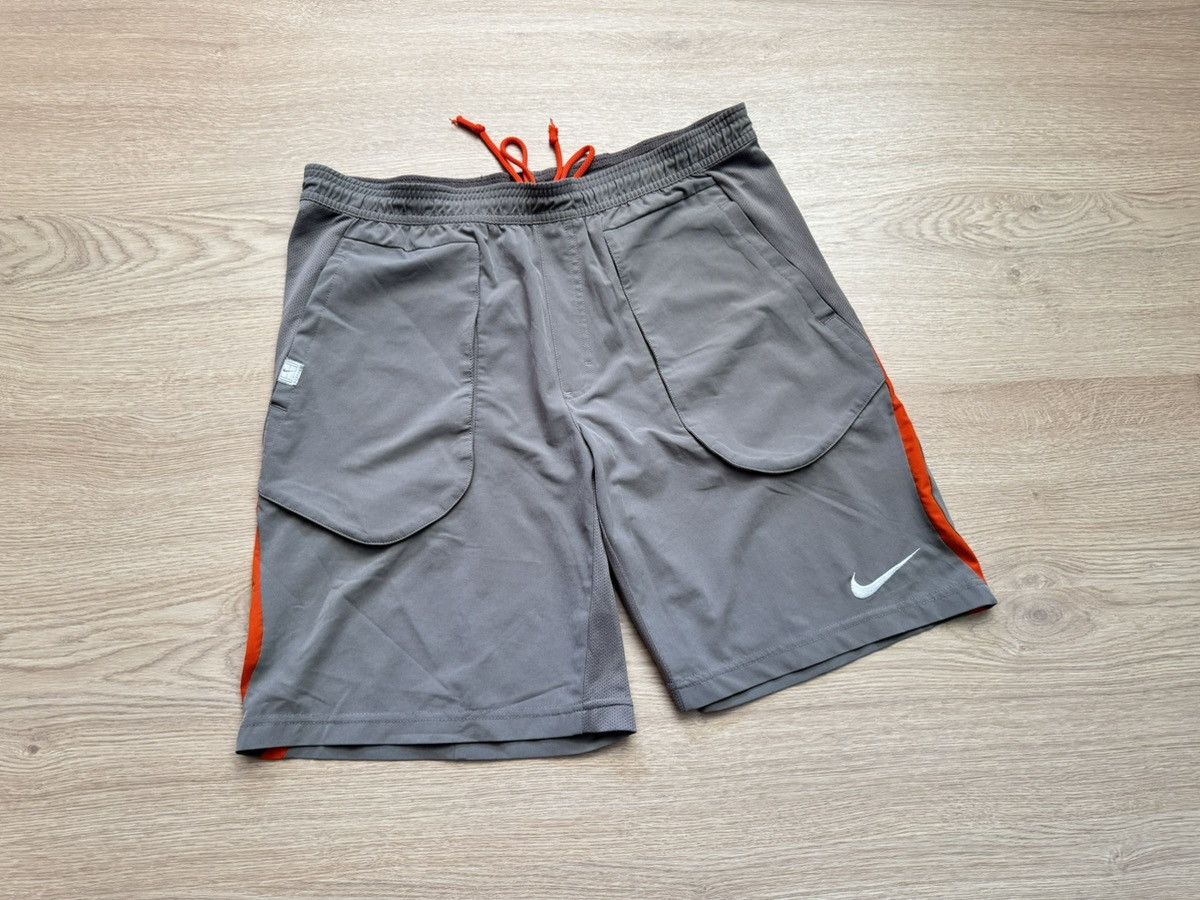 Vintage Vintage Nike Challenge Court Tennis y2k Japanese Shorts Size US 32 / EU 48 - 1 Thumbnail