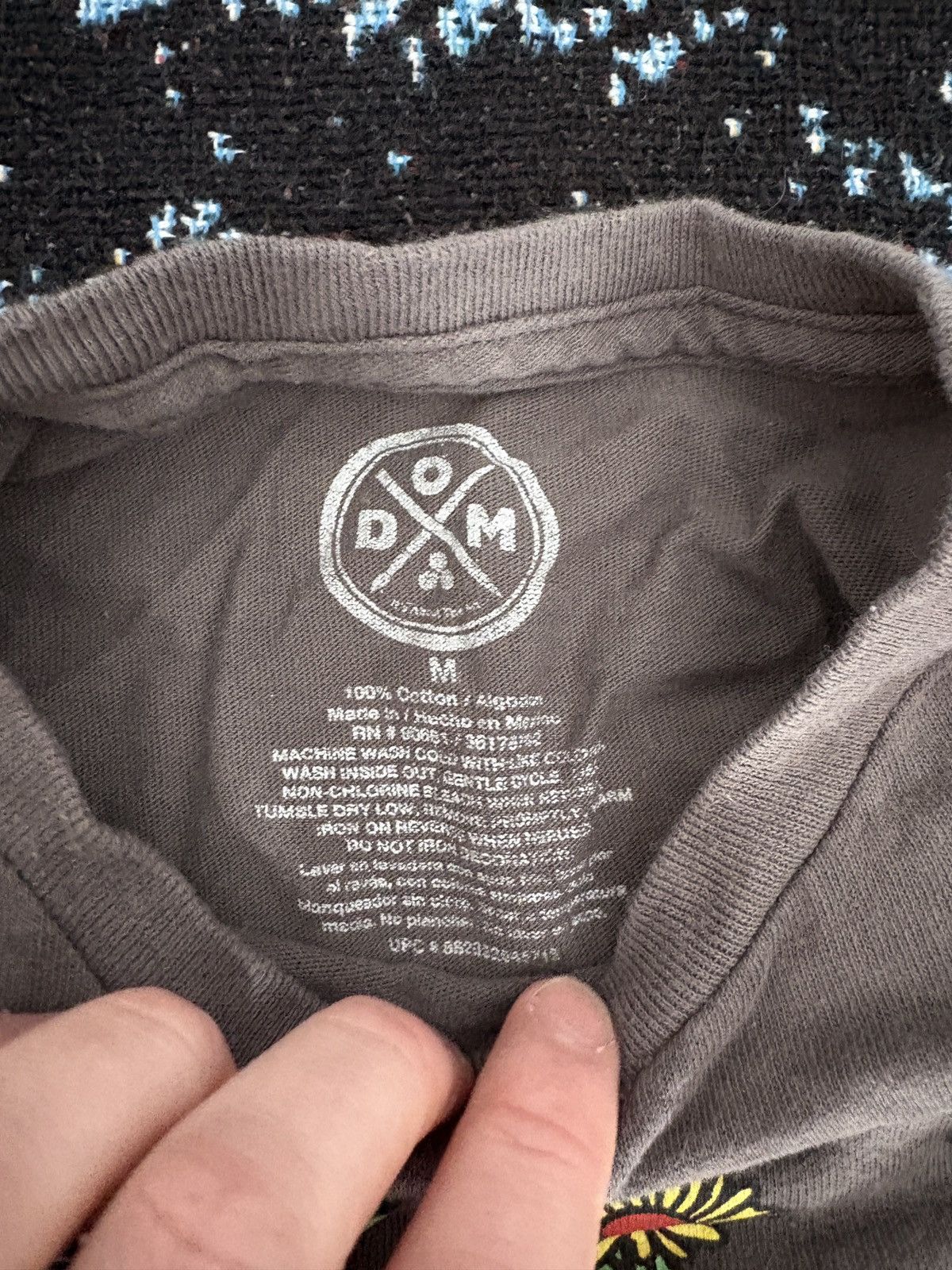 Other Peace Sign Shirt Medium Size US M / EU 48-50 / 2 - 2 Thumbnail