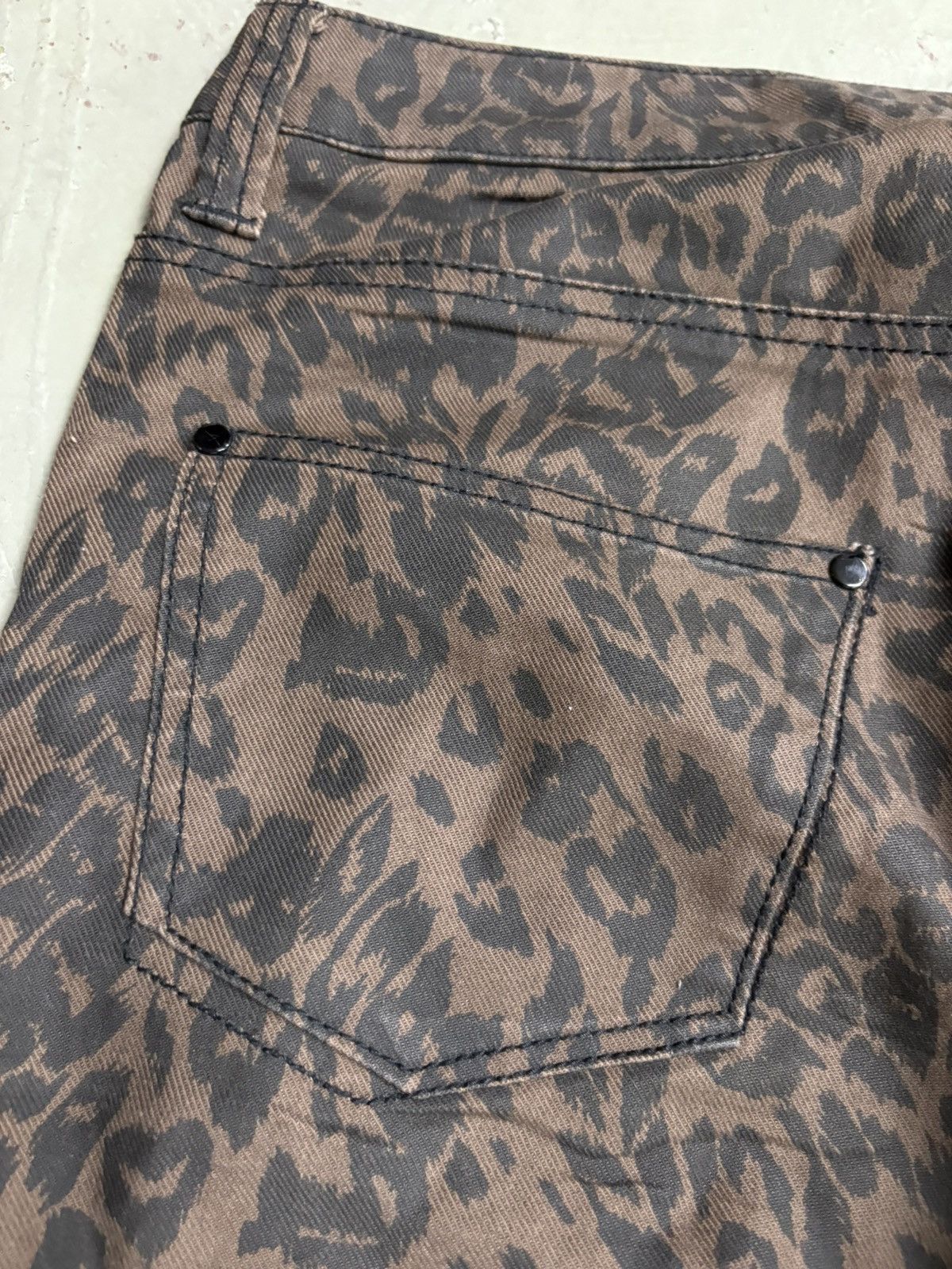 Japanese Brand No Future Slim Leopard Punk Trousers Size US 31 - 5 Thumbnail