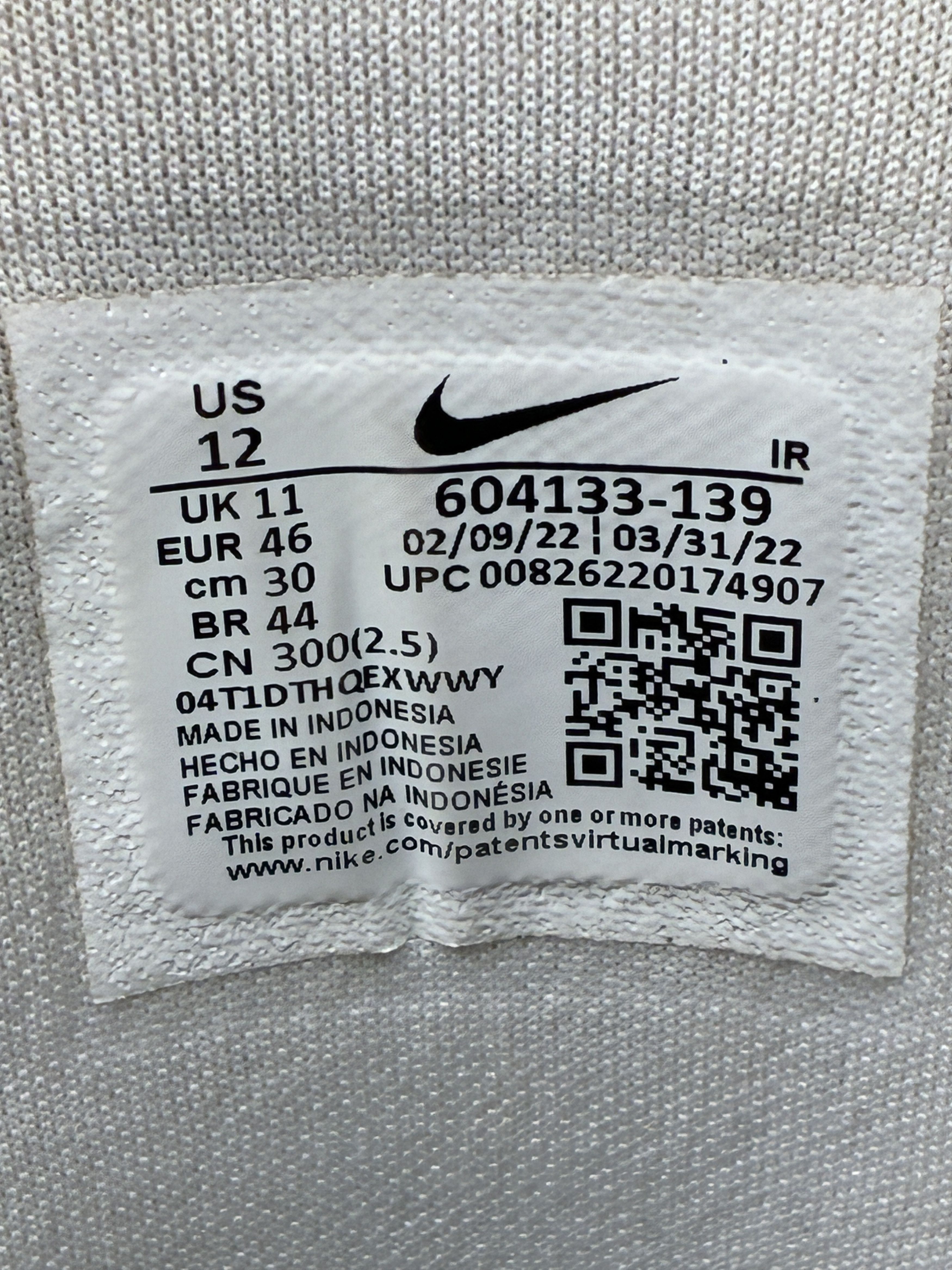 Nike Nike Air Max Plus TN Triple White Running Sneaker Men 12 Size US 12 / EU 45 - 6 Thumbnail