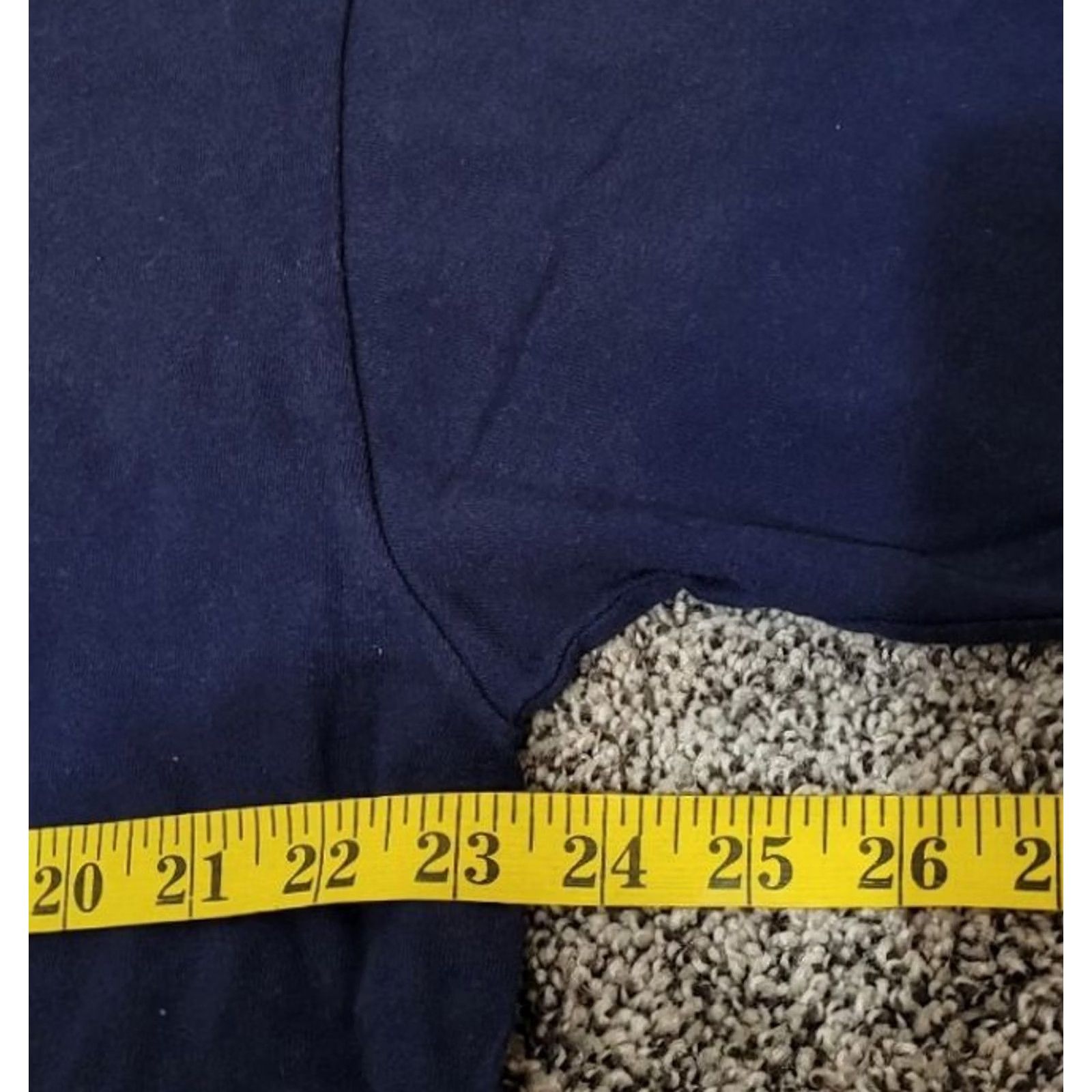 Tommy Hilfiger VINTAGE Tommy Hilfiger Men’s T-Shirt Bait And Tackle Fishing XL Blue Short Sleeve Crew Neck Cotton Knit Heavyweight Graphic Print Men Outdoors Size US XL / EU 56 / 4 - 4 Thumbnail