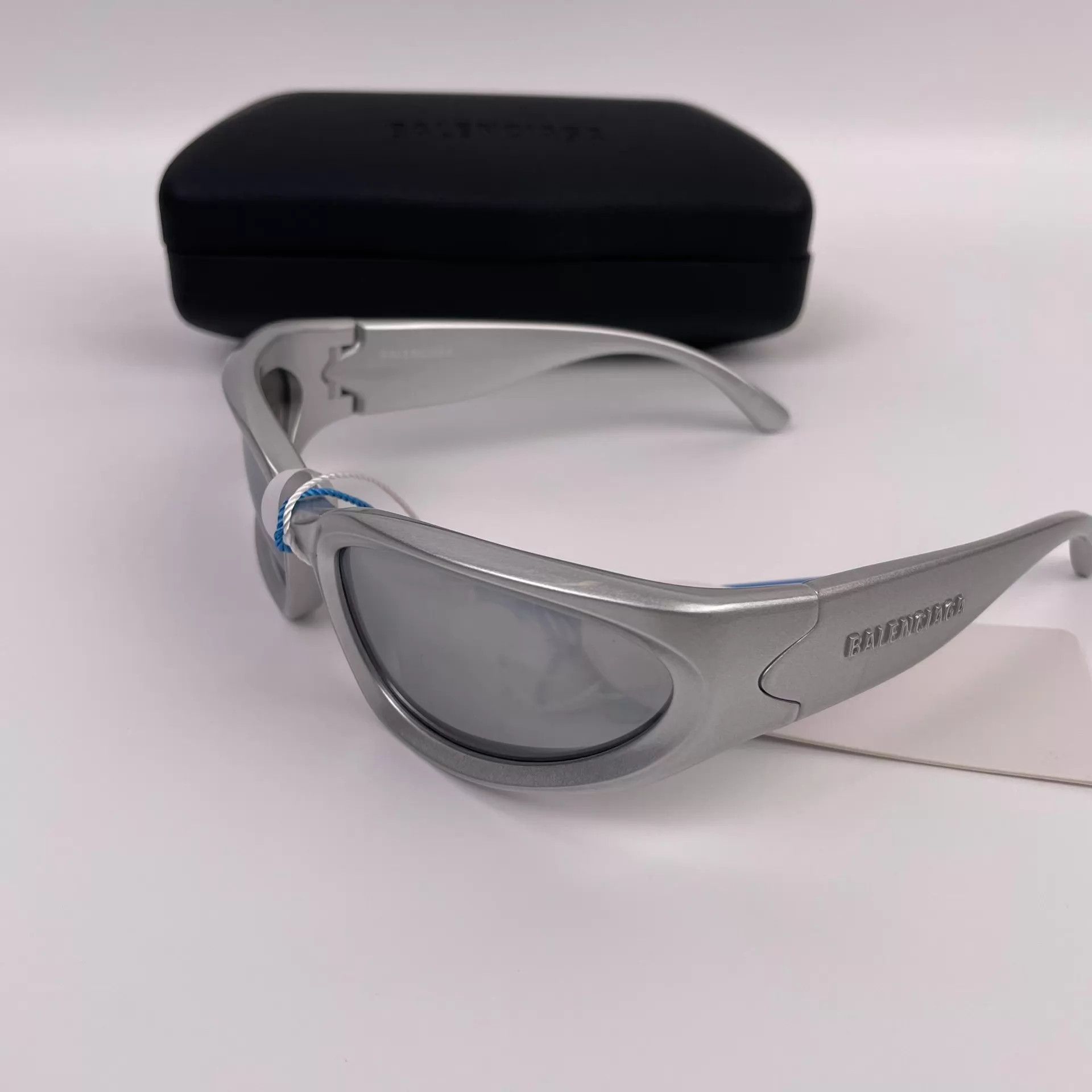 Balenciaga Balenciaga Silver Sunglasses 260428ZJMJH02 Size ONE SIZE - 1 Thumbnail