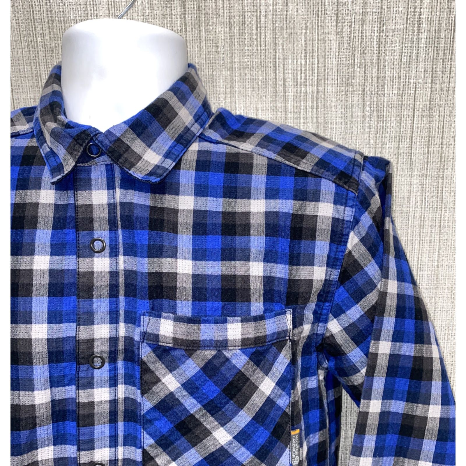 Mountain Hardwear Mountain Hardwear Mens Blue Plaid Long Sleeve Snap Button Front Shirt Size M Size US M / EU 48-50 / 2 - 2 Thumbnail