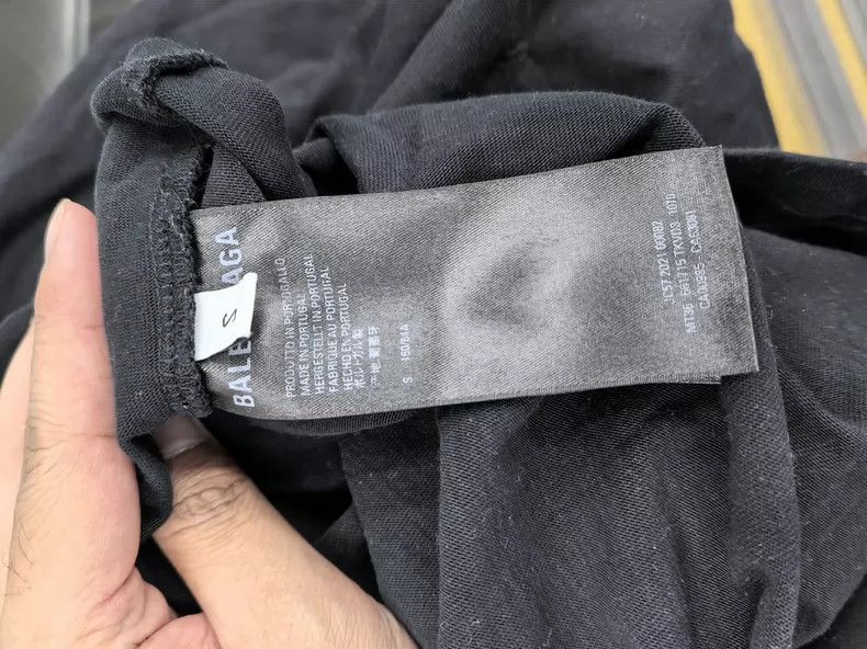 Balenciaga Balenciaga Embroidered 'free' black short-sleeved shirt Size US S / EU 44-46 / 1 - 4 Thumbnail