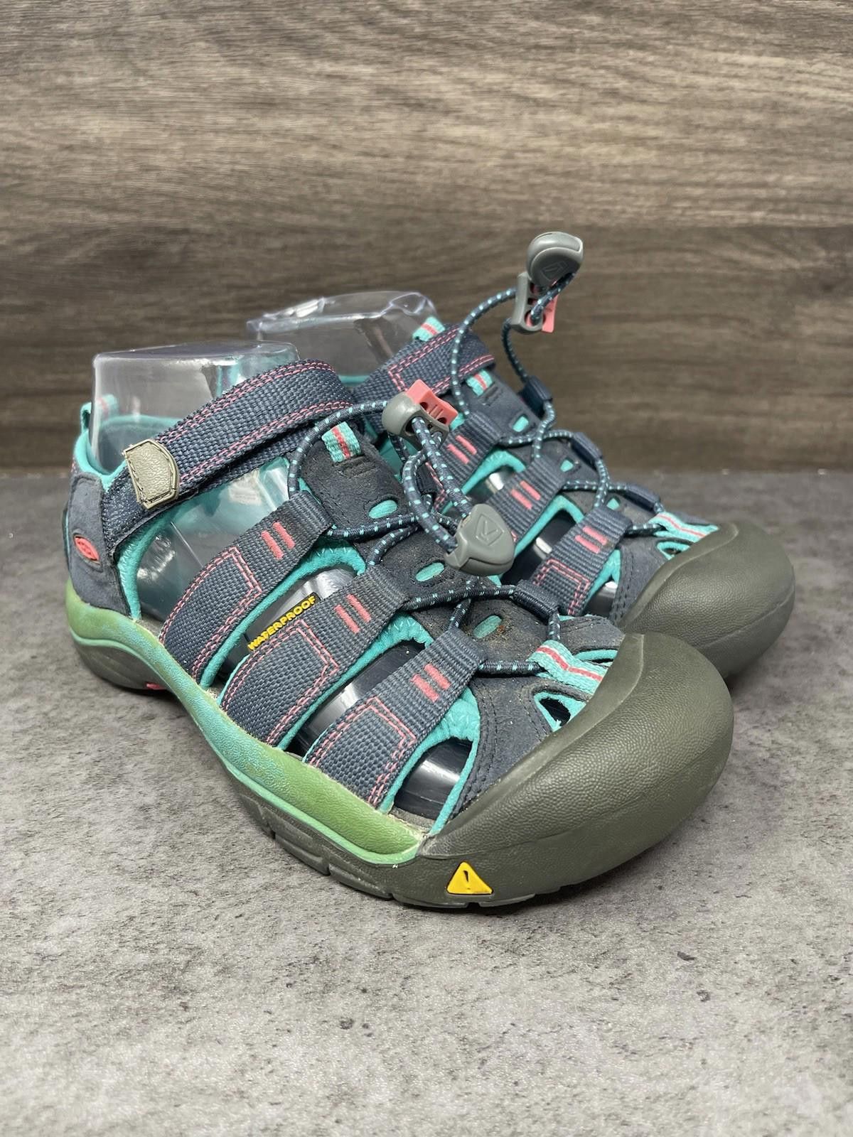 KEEN KEEN Newport H2 Sandals Kids Size 3 Blue Pink Closed Toe Size US 5 / EU 37 - 4 Thumbnail