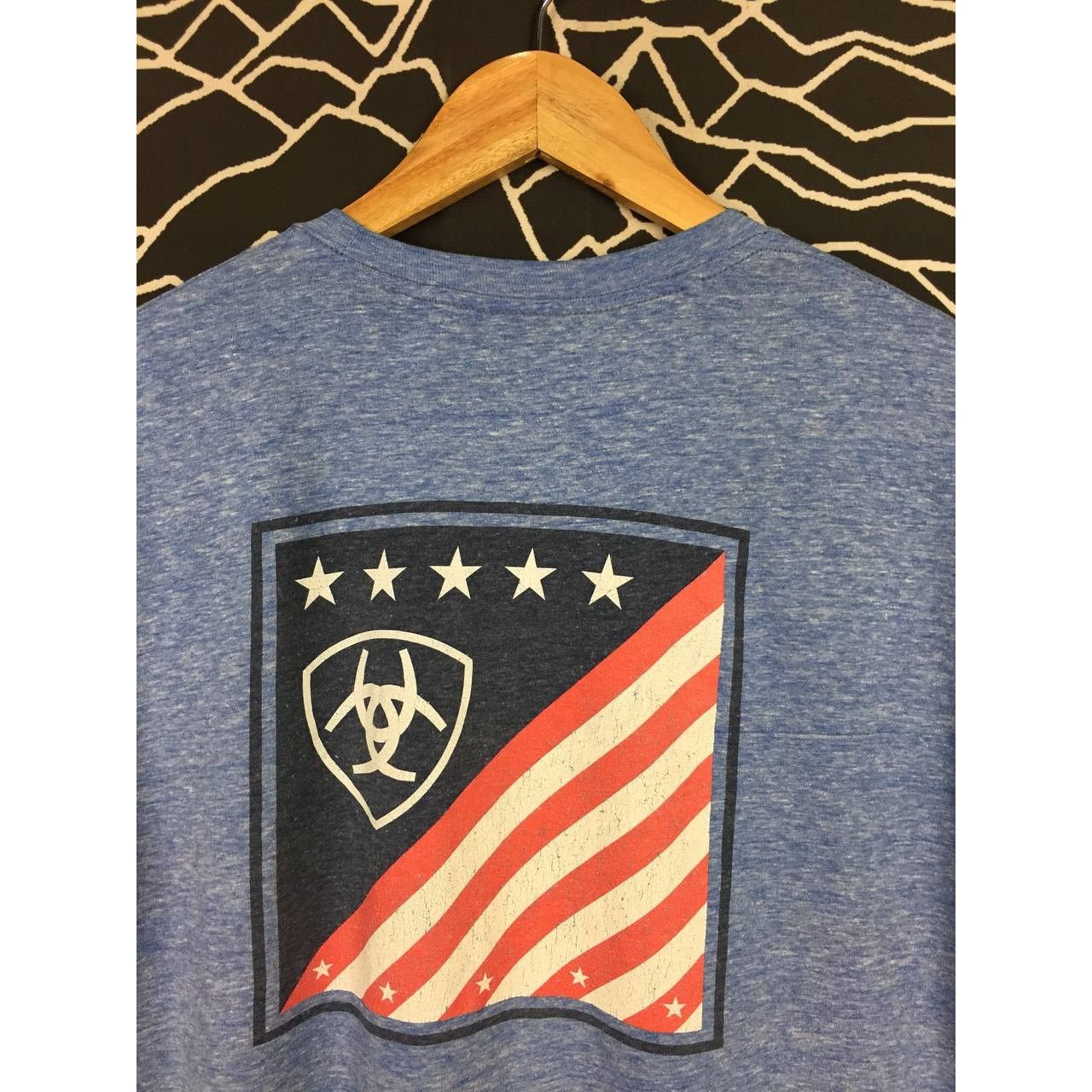 Ariat Ariat Outdoor Performance Brand Flag Logo Graphic Tee Size US L / EU 52-54 / 3 - 3 Thumbnail