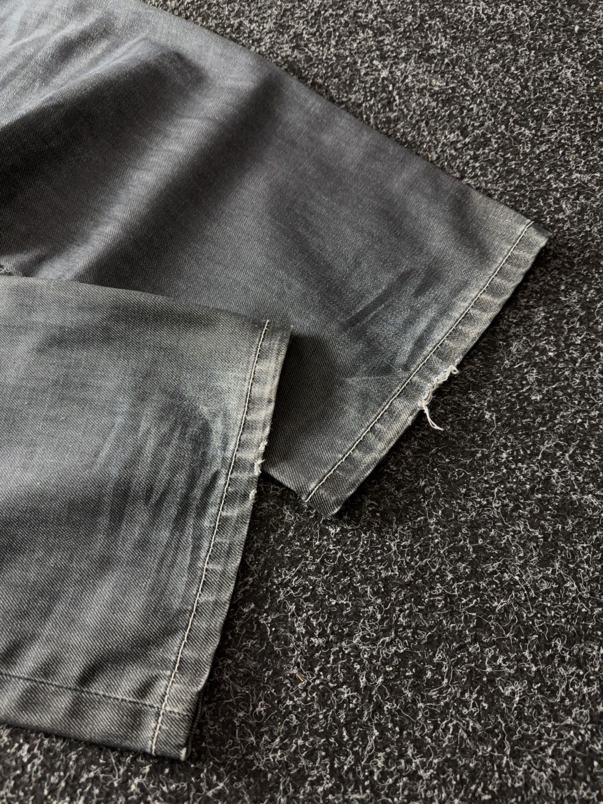 Hugo Boss Avant Garde 00s Vntg Hugo Boss Black Denim Jeans Regular Fit Size US 34 / EU 50 - 16 Thumbnail