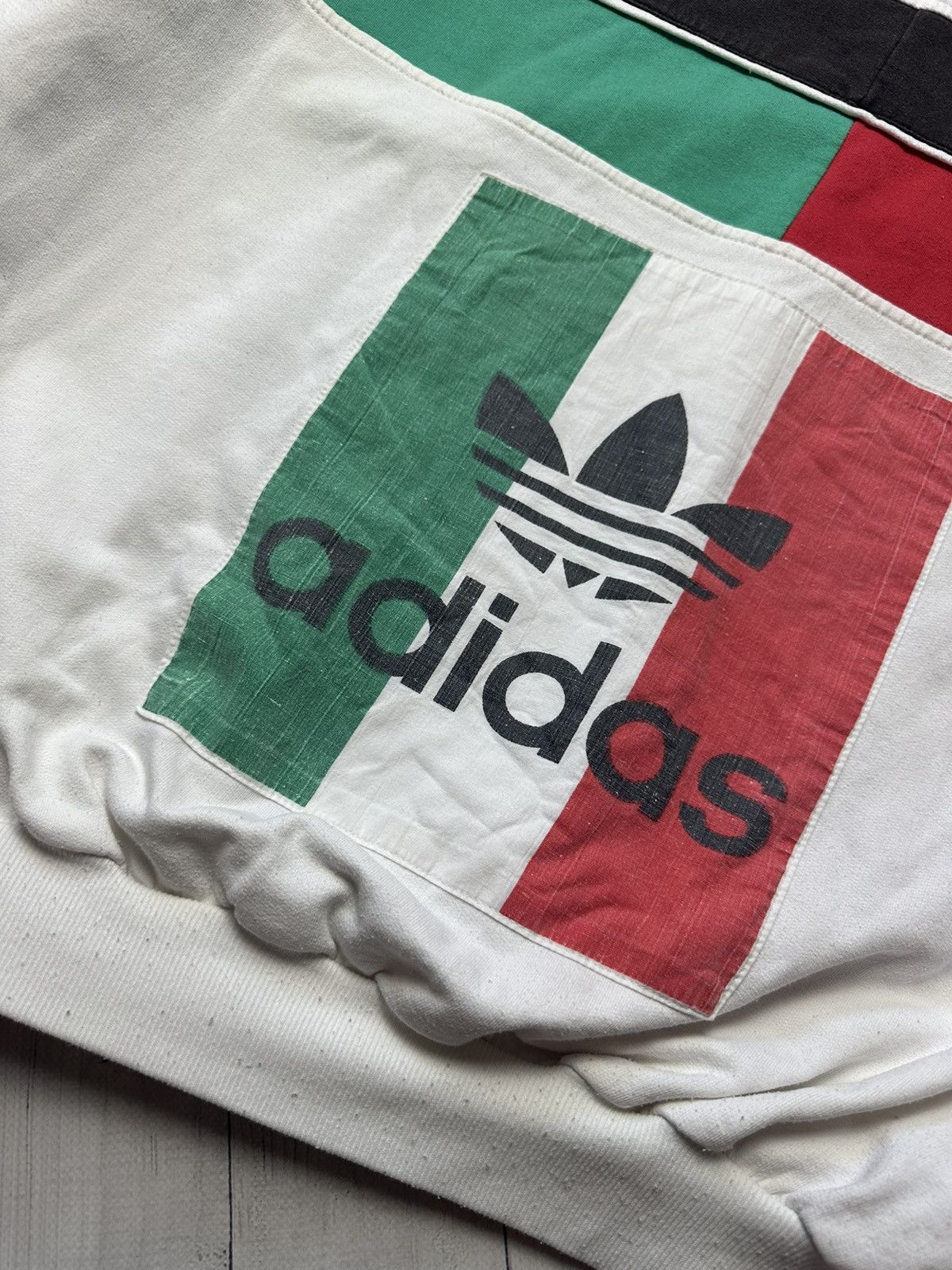 Adidas × Vintage Vintage adidas Italia soccer sweatshirt Olympic Games World Size US L / EU 52-54 / 3 - 9 Thumbnail
