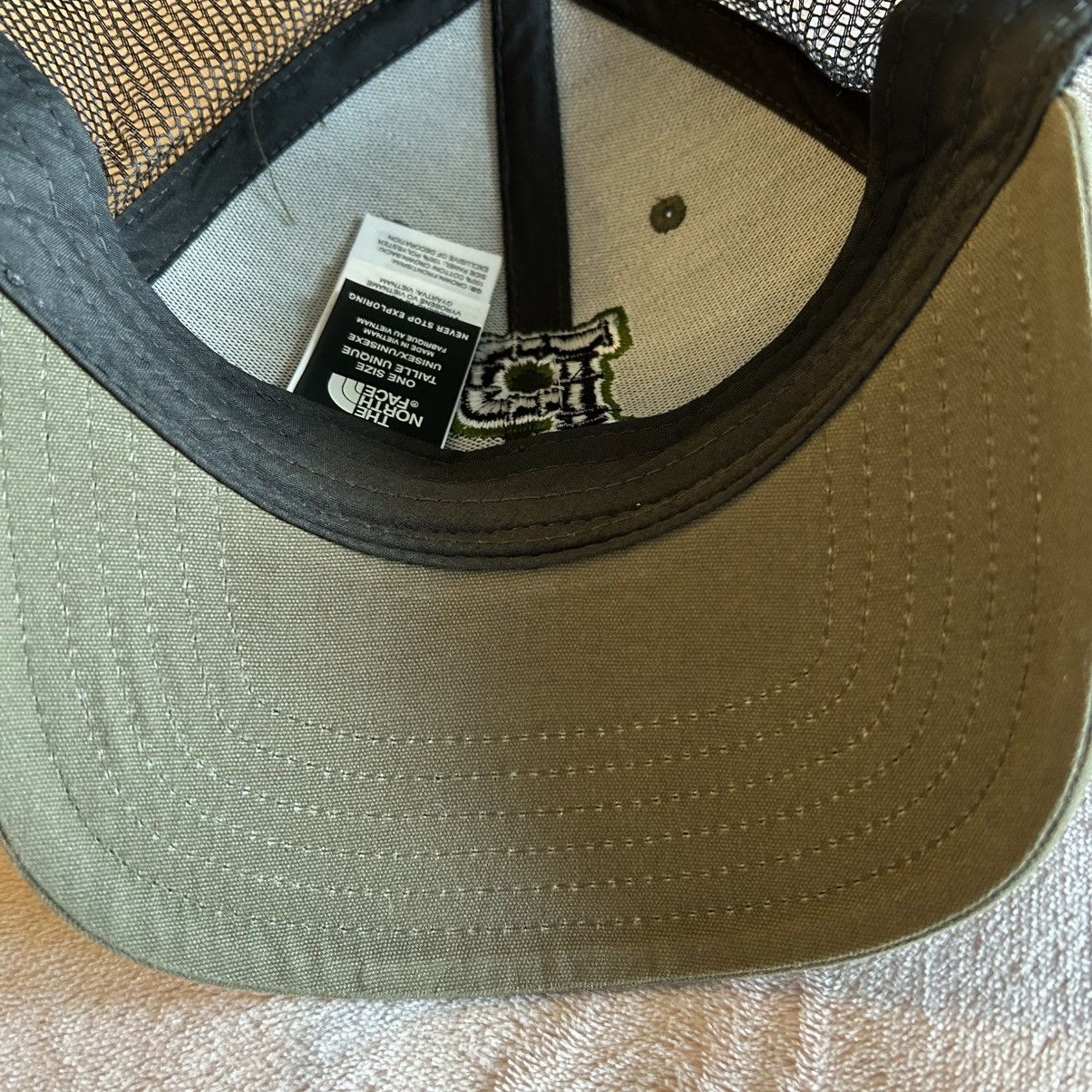 The North Face The North Face green with black mesh trucker hat OSFA Size ONE SIZE - 5 Thumbnail