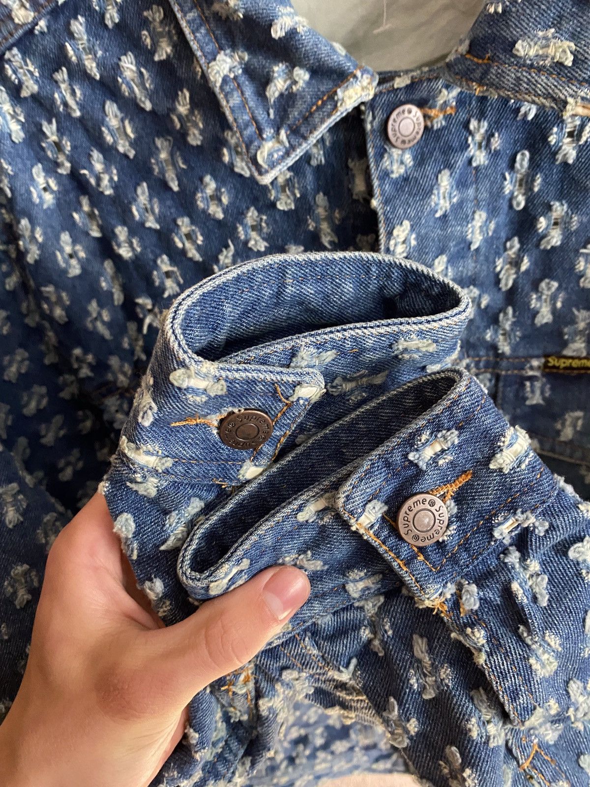 Supreme 👾SUPREME HOLE PUNCH DENIM TRUCKER JACKET👾 | Grailed