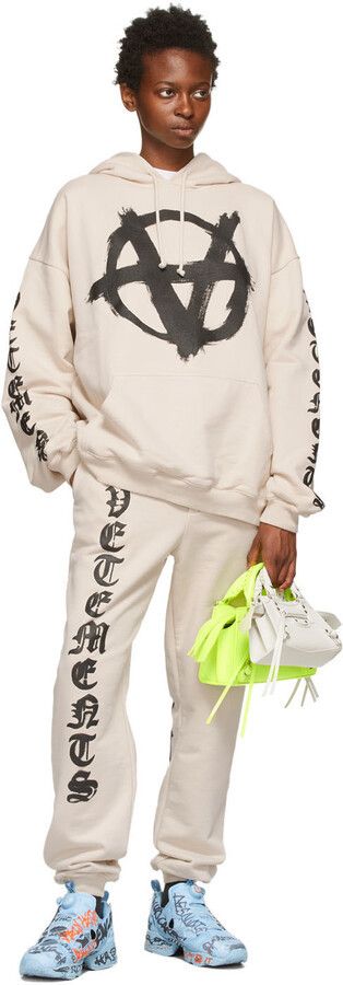 Vetements o1y0924 Sweatpant in Beige Size US 32 / EU 48 - 4 Thumbnail