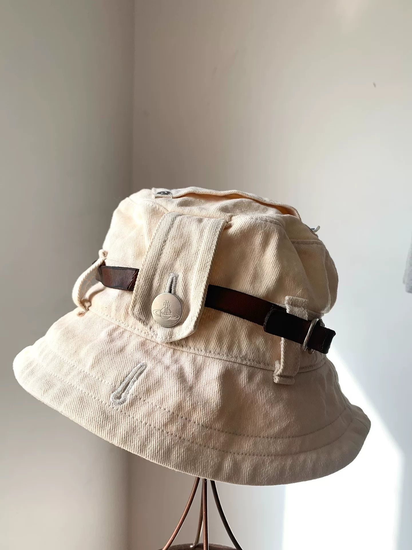 Vivienne Westwood vintage vivienne westwood fisherman hat Size ONE SIZE - 1 Thumbnail