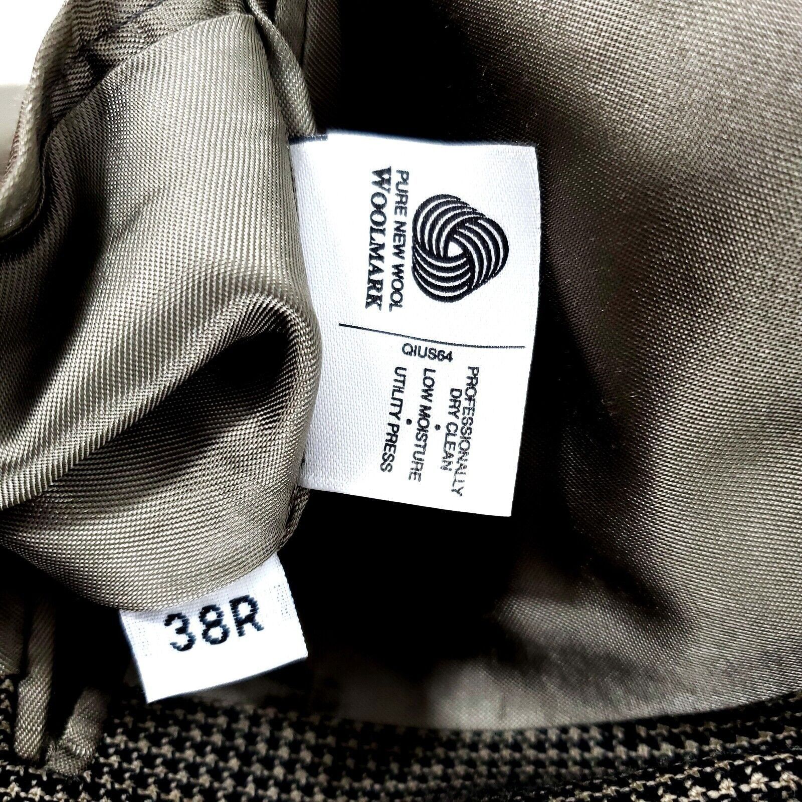 Austin Reed Austin Reed Heavy Textured Wool 2 Button Sport Coat 38R Blac Size 38R - 8 Thumbnail