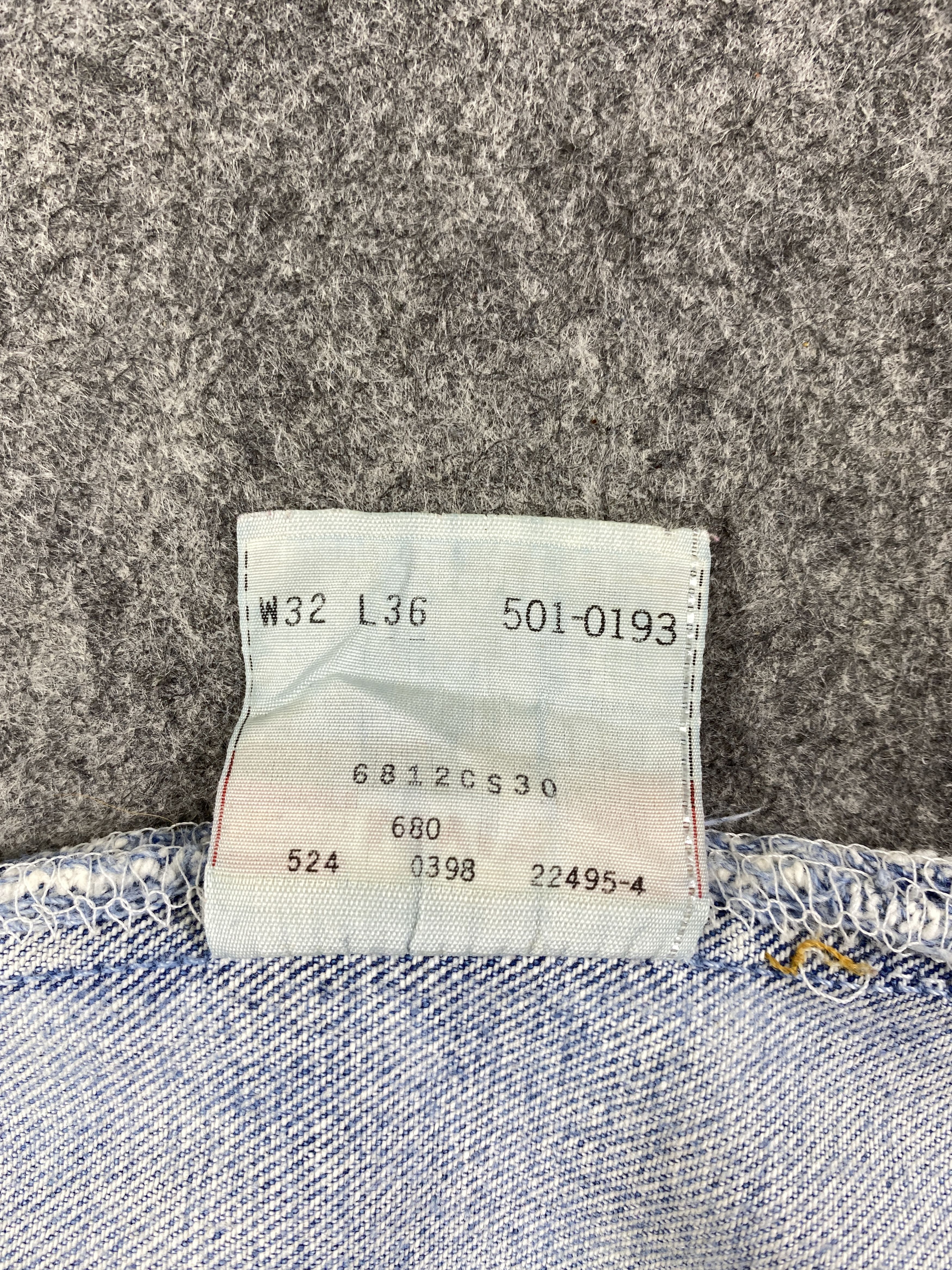 Levi's Ripped Light Wash Vintage Levi's 501 USA 30x35.5 -JN1665 Size US 30 / EU 46 - 9 Thumbnail