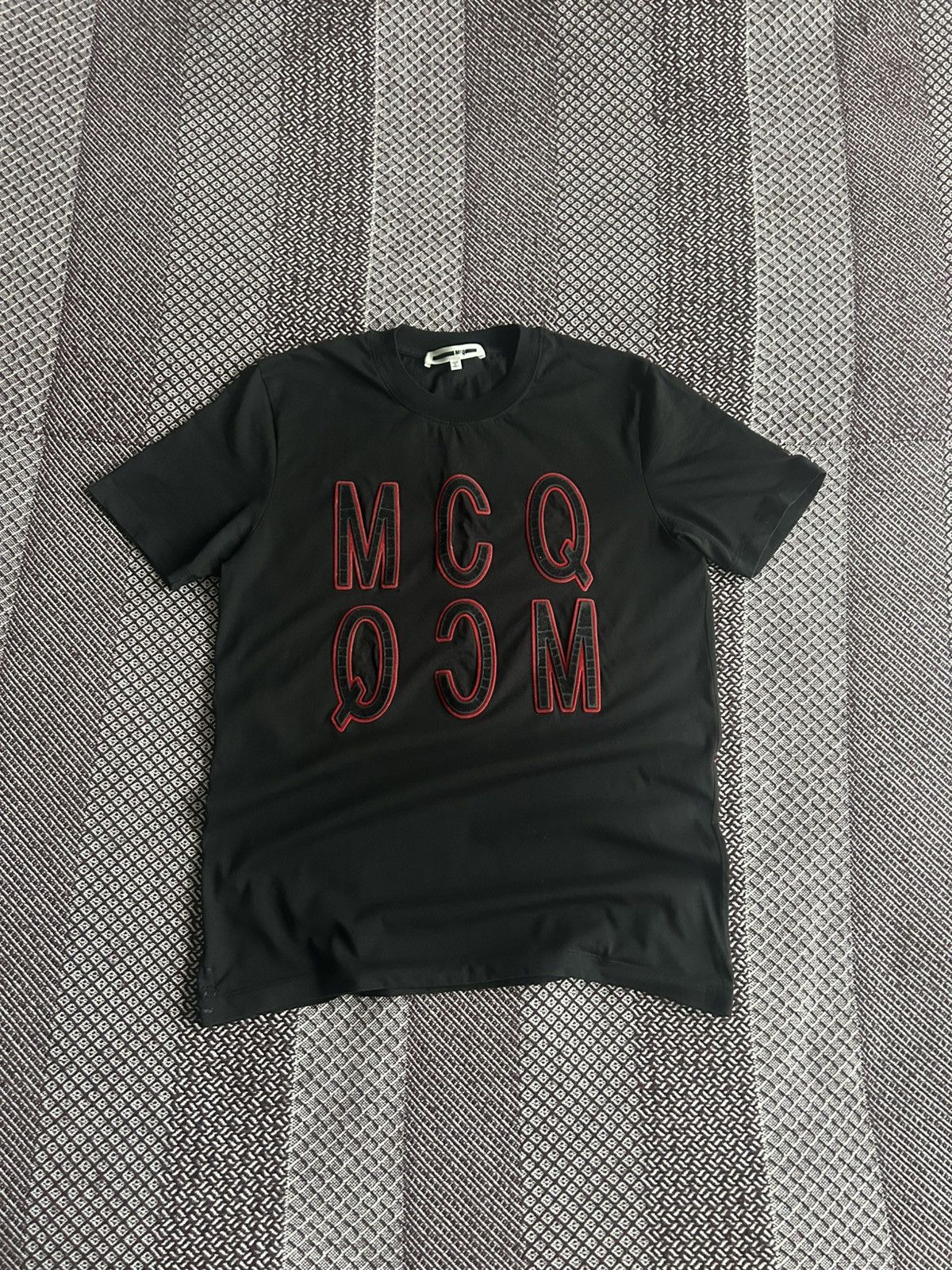 MCQ MCQ Big Logo T-shirt Streetwear Style Unisex Size Medium Size US M / EU 48-50 / 2 - 1 Thumbnail