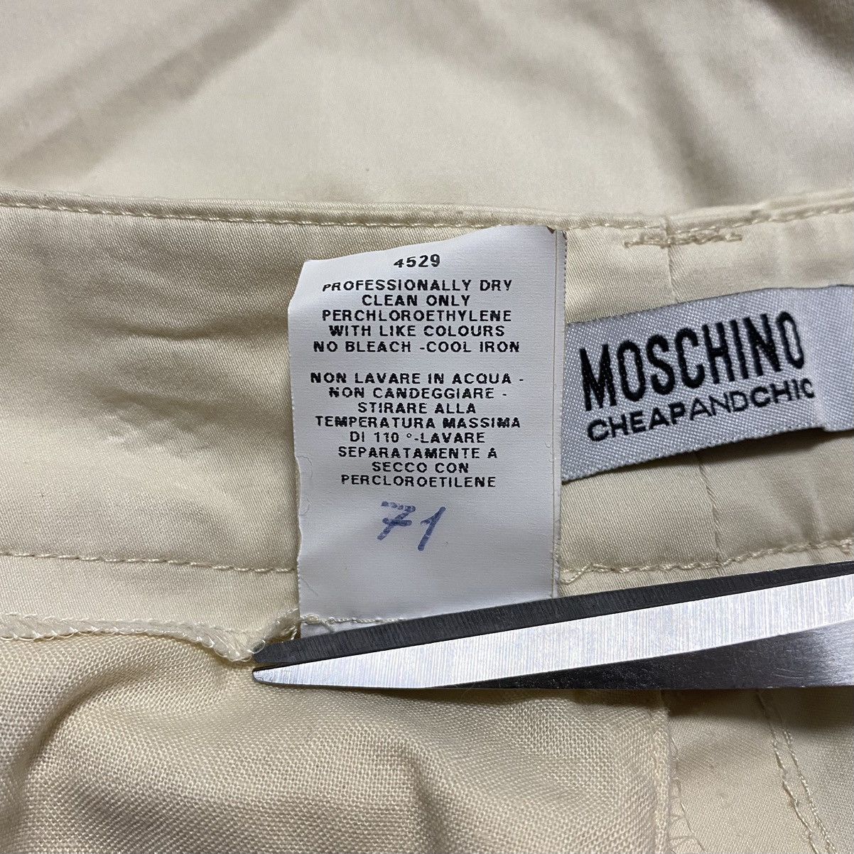 Moschino Women’s Moschino Cheap and Chic Beige Cotton Trousers Pants Size 28" / US 6 / IT 42 - 21 Thumbnail