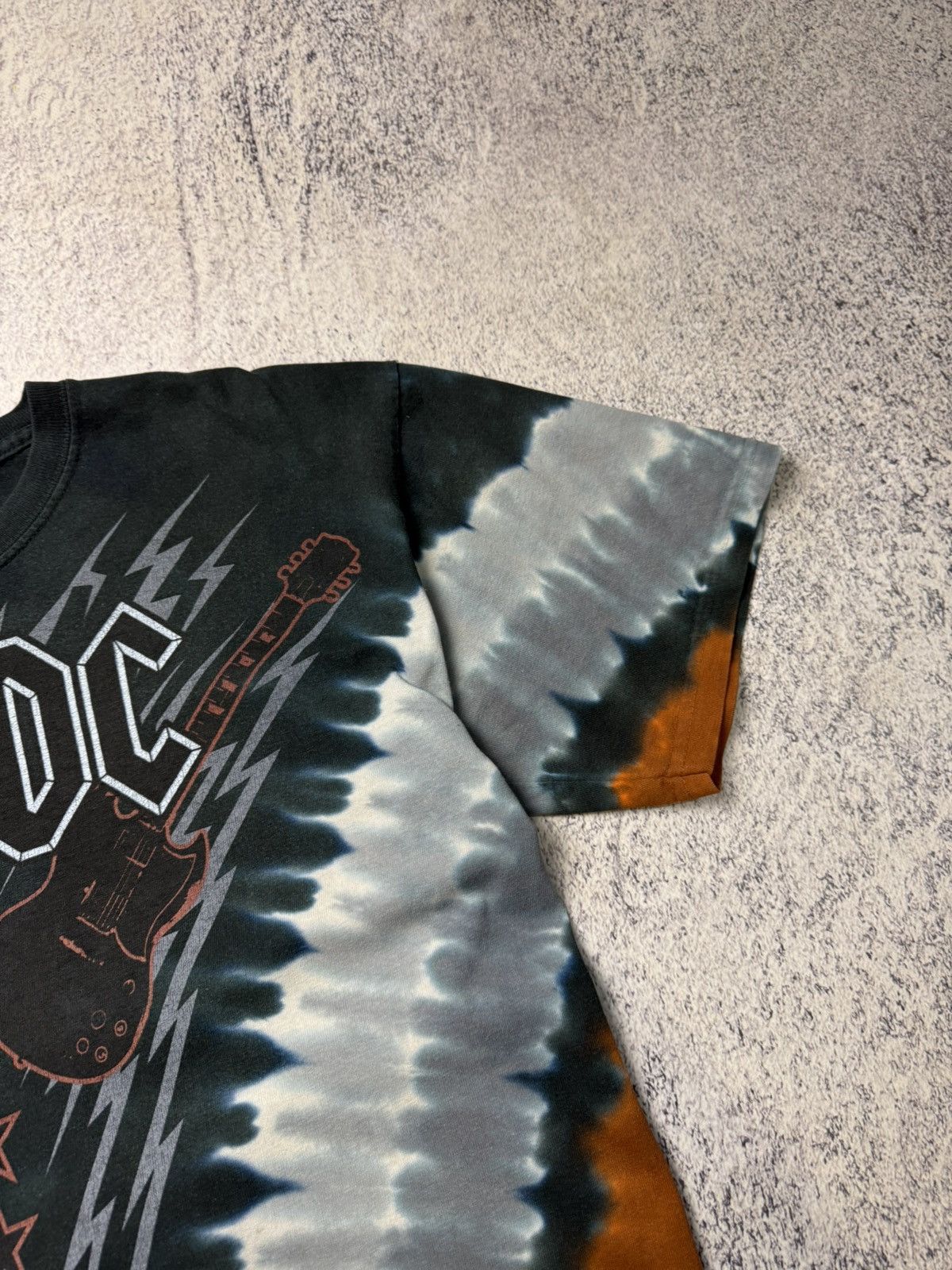 AC/DC Rare Vintage 1990 AC/DC Hells Bells Single Stitch T-shirt Size US M / EU 48-50 / 2 - 5 Thumbnail