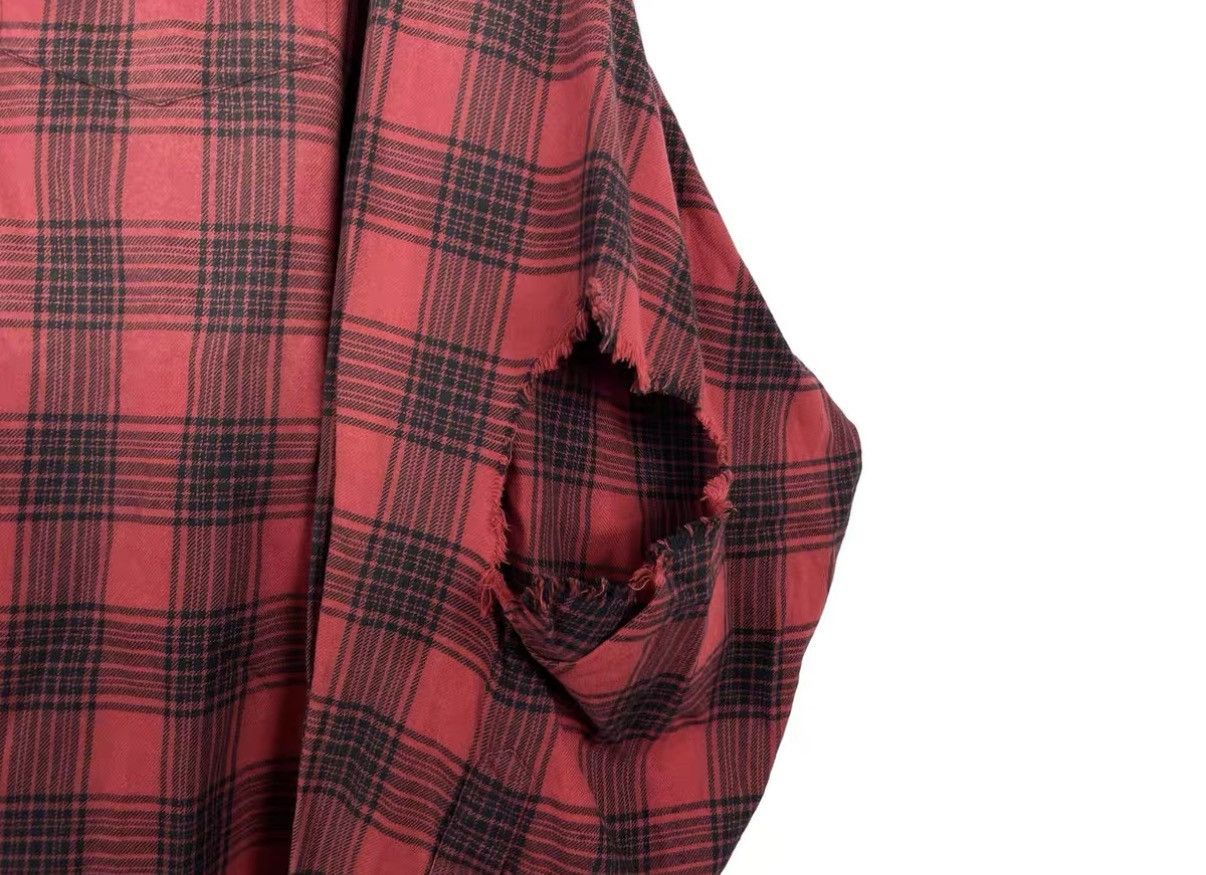 Balenciaga Balenciaga Plaid Hooded Distressed Shirt J31 Size US M / EU 48-50 / 2 - 5 Thumbnail