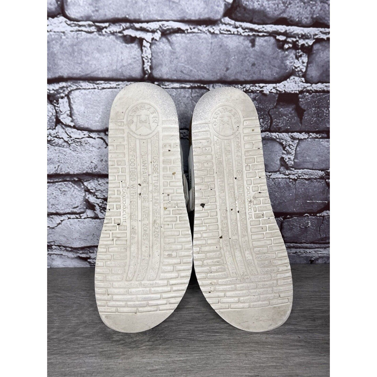 Mephisto Mephisto Helen White Leather Casual Toe Post Strap Sandals W Size US 8.5 / IT 38.5 - 19 Thumbnail