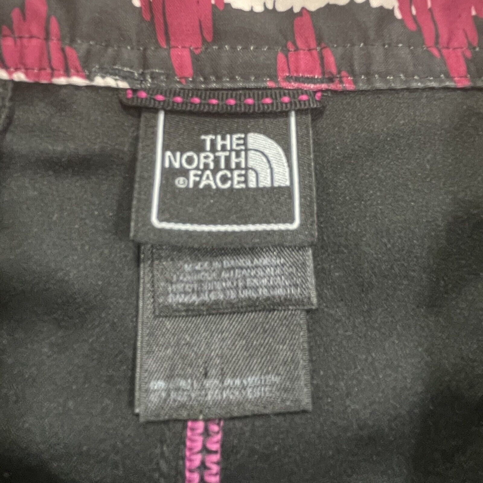 The North Face The North Face Short 3" Inseam Athletic Neon Shorts Size 27" / US 4 / IT 40 - 6 Thumbnail