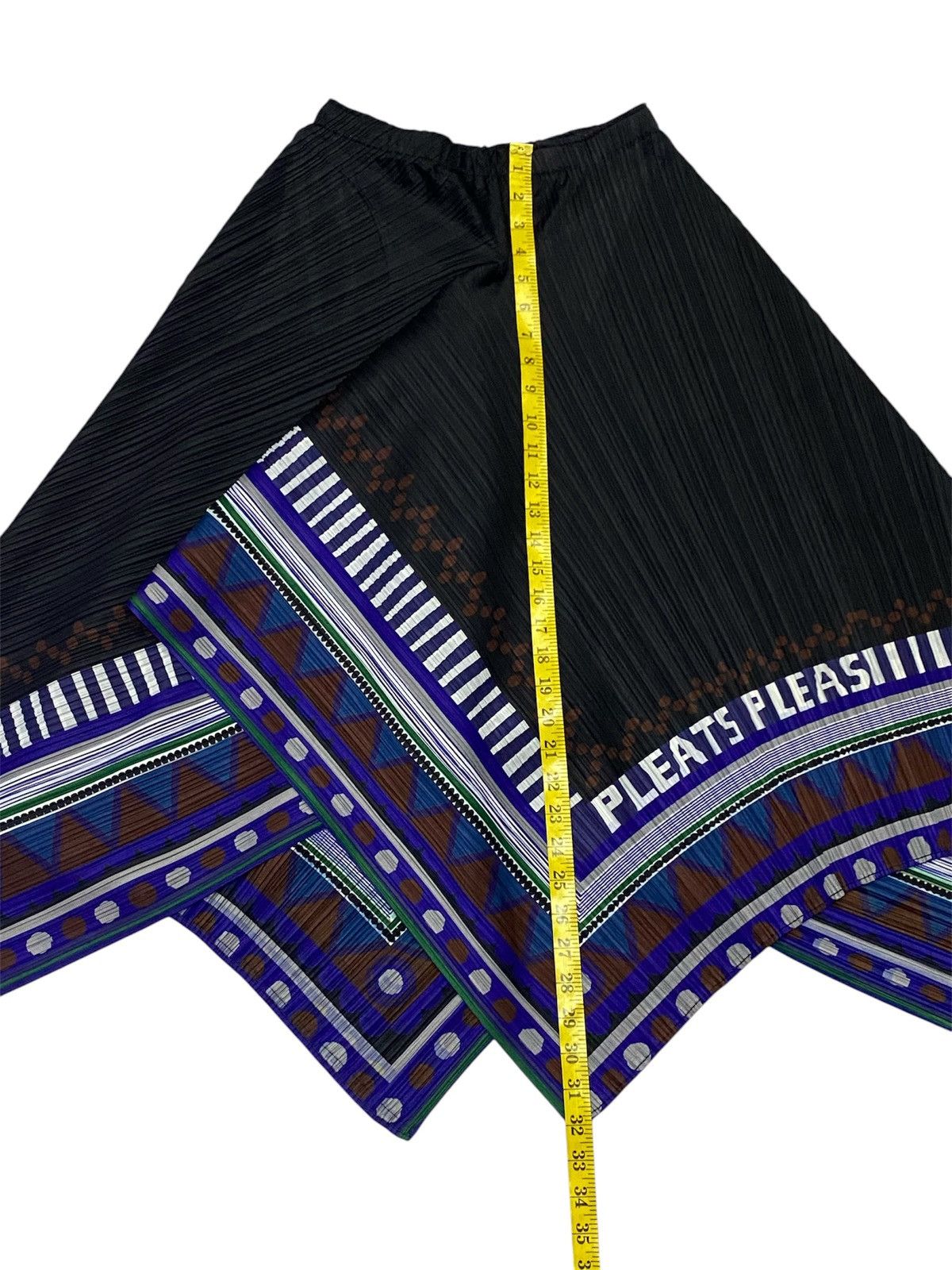 Issey Miyake Pleats Please Issey Miyake Pleated Midi Skirt Size 30" / US 8 / IT 44 - 14 Thumbnail