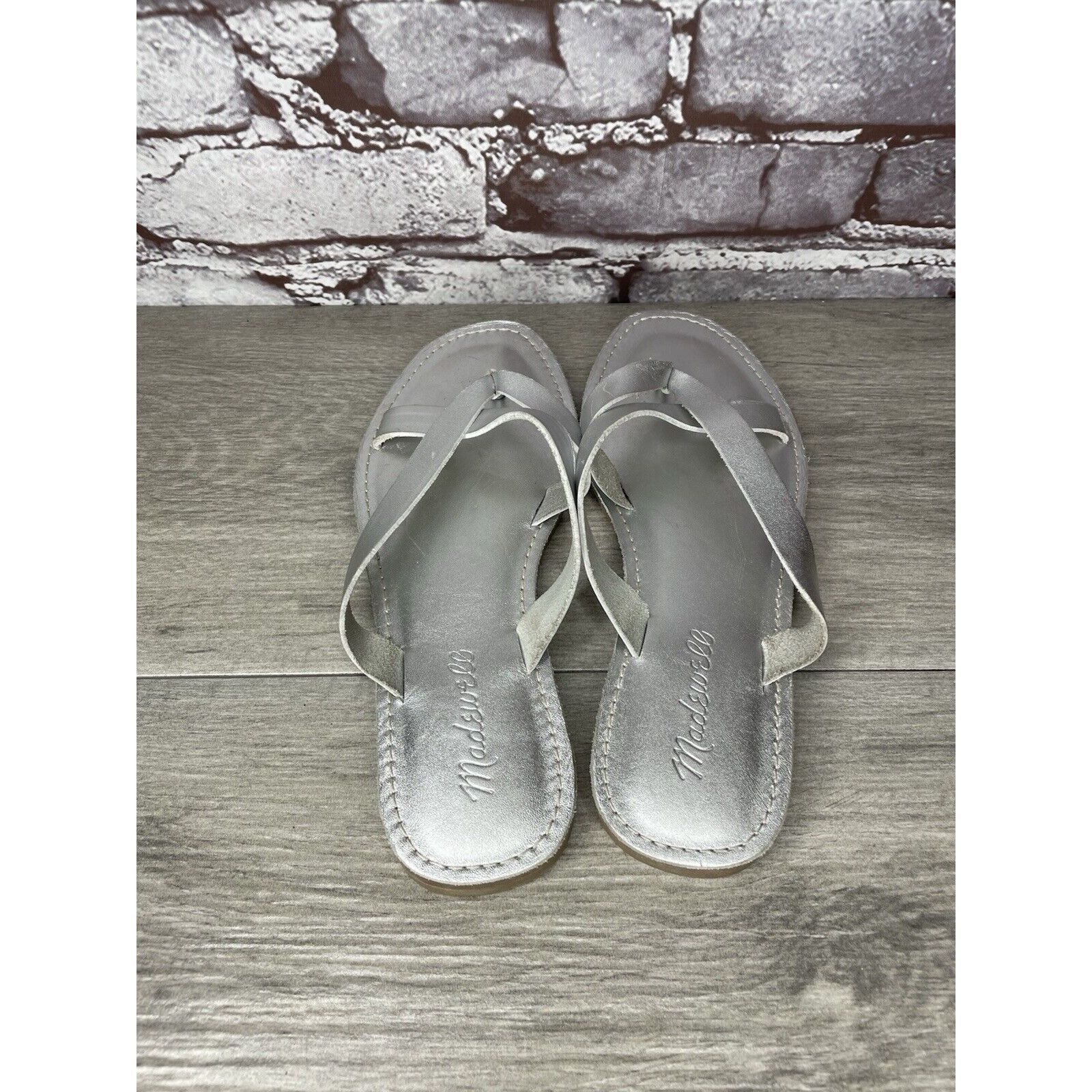 Madewell Madewell Boardwalk Silver Metallic Leather Thong Sandals Wom Size US 6.5 / IT 36.5 - 5 Thumbnail