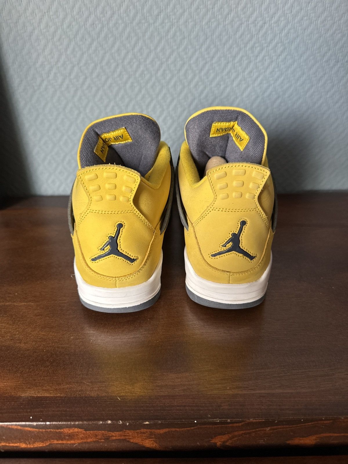 Jordan Brand Jordan 4 Retro Lightning 11 US Size US 11 / EU 44 - 3 Thumbnail