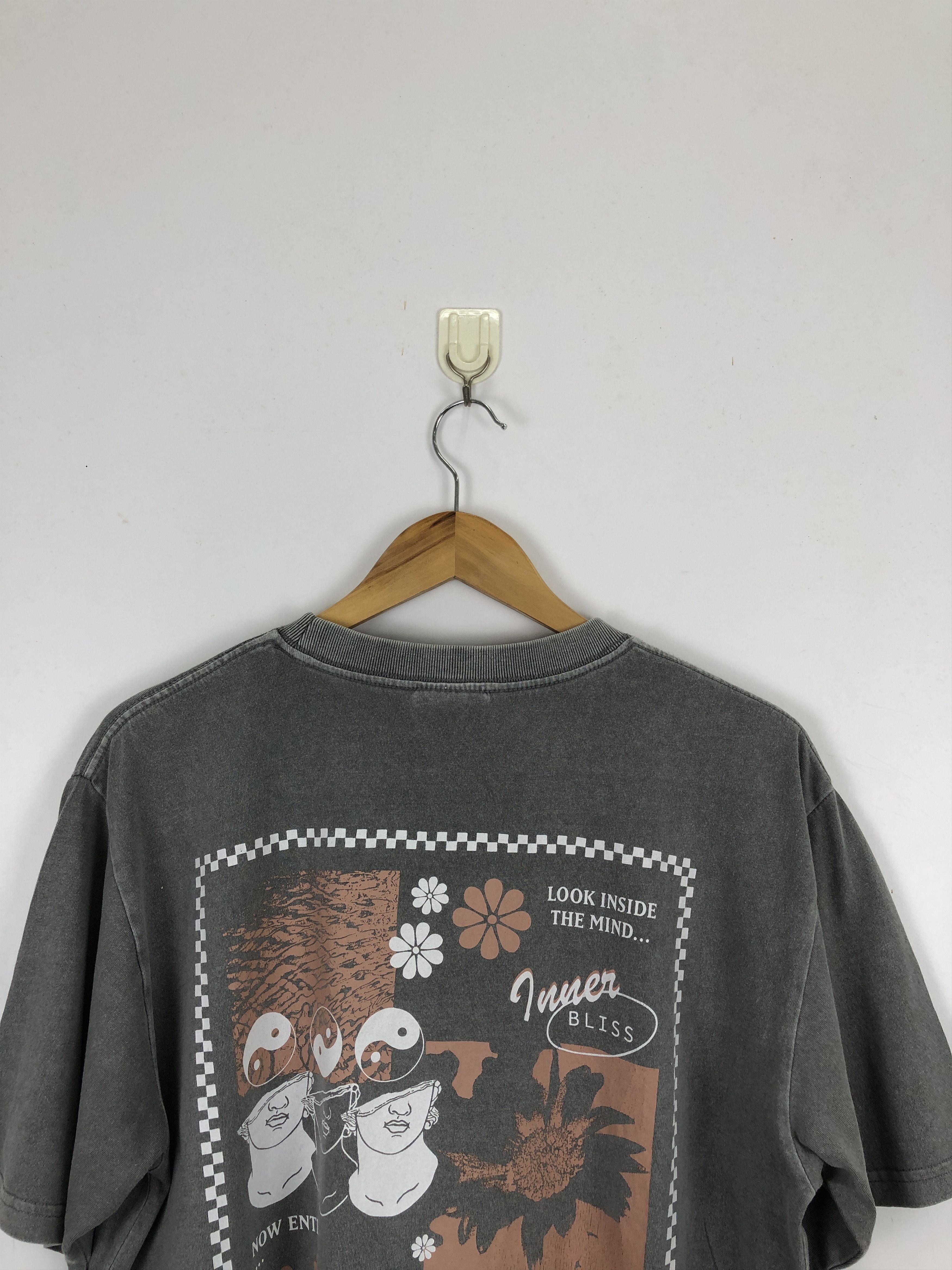 Rip Curl Vintage 90s Rip Curl Graphic Crewneck Tee TA0469 Size US L / EU 52-54 / 3 - 2 Thumbnail
