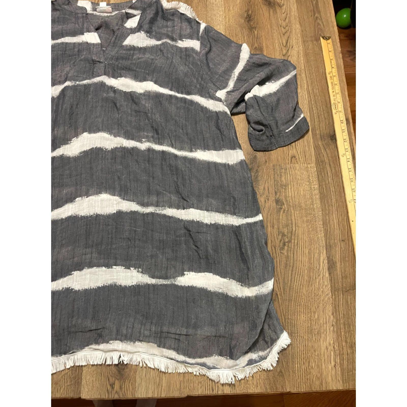 Vintage Lularoe Dress Women's Plus 2XL Grey White Long Sleeve V-Neck Dress Shirt Dress 2XL Women Casual Knee Length White V-Neck Pullover Solid Pattern Size XXL / US 16-18 / IT 52-54 - 4 Thumbnail