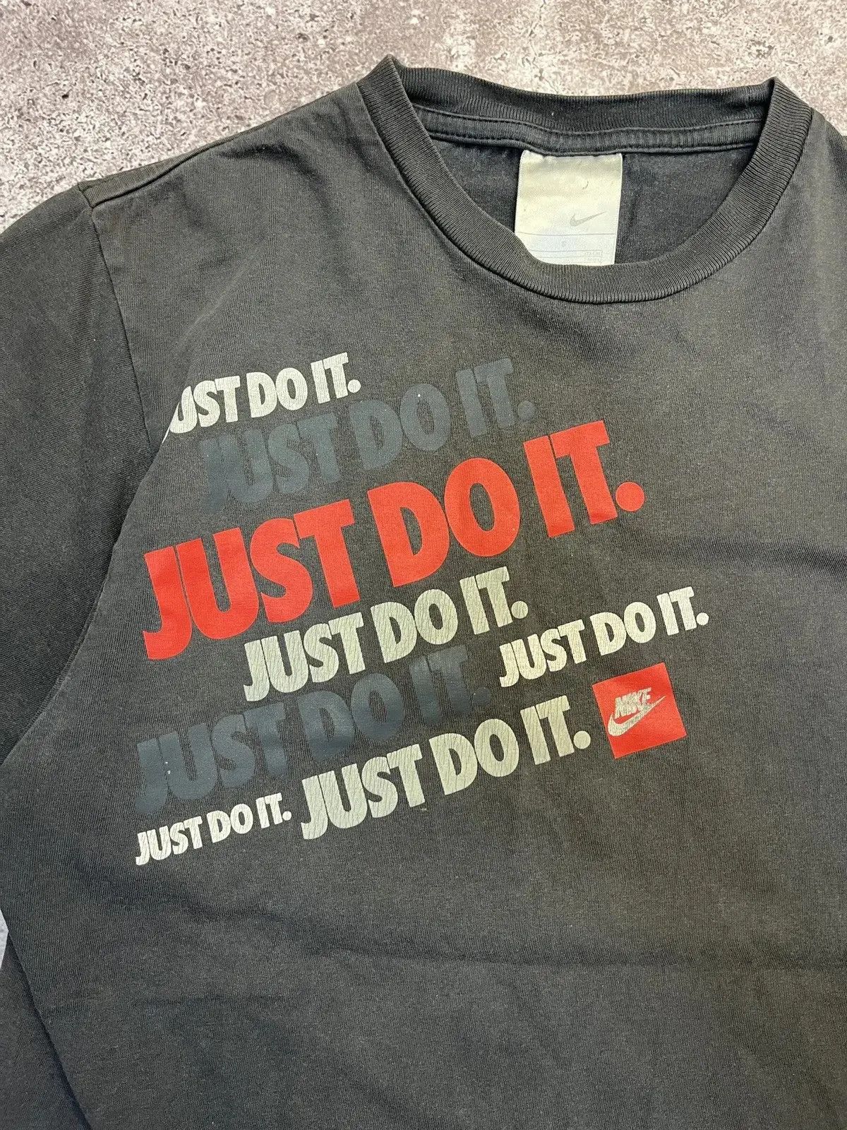 Nike × Vintage Vintage Nike Just Do It T-Shirt Black Swoosh Logo Tee Size S Size US S / EU 44-46 / 1 - 2 Thumbnail