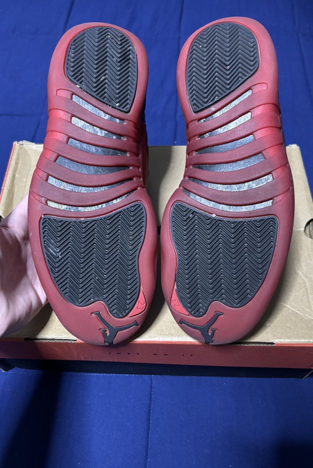 Jordan Brand Jordan 12 Retro Flu Game 2025 Size 9 Size US 9 / EU 42 - 5 Thumbnail