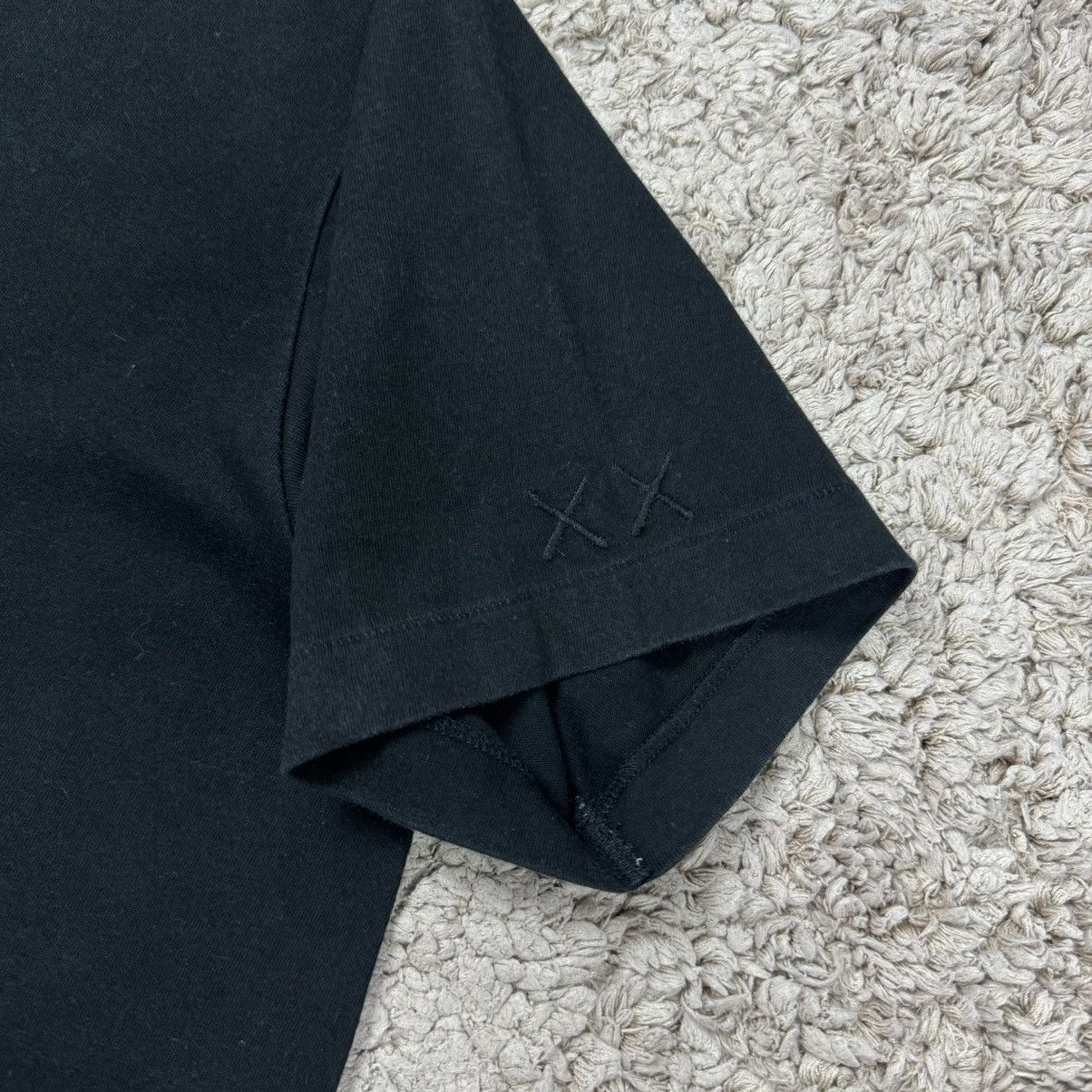 Kaws UT Kaws x Peanut T-shirt Size US L / EU 52-54 / 3 - 7 Thumbnail