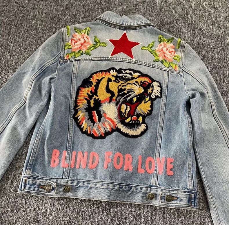 Gucci Gucci Embroidered tiger and little bee denim jacket 2505-Ne Size XS / US 0-2 / IT 36-38 - 2 Thumbnail