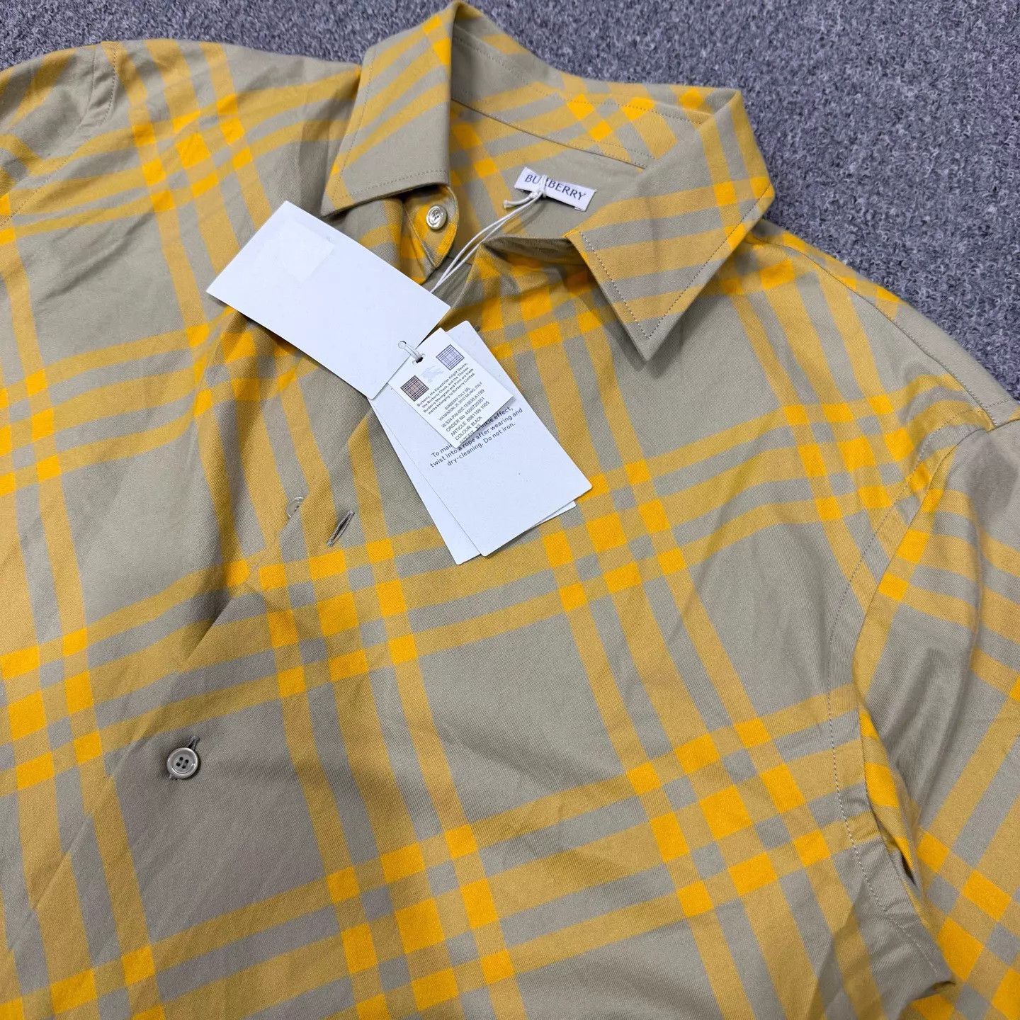 Burberry Burberry new color block check wool shirt S,L,XL,XXL Size US S / EU 44-46 / 1 - 3 Thumbnail