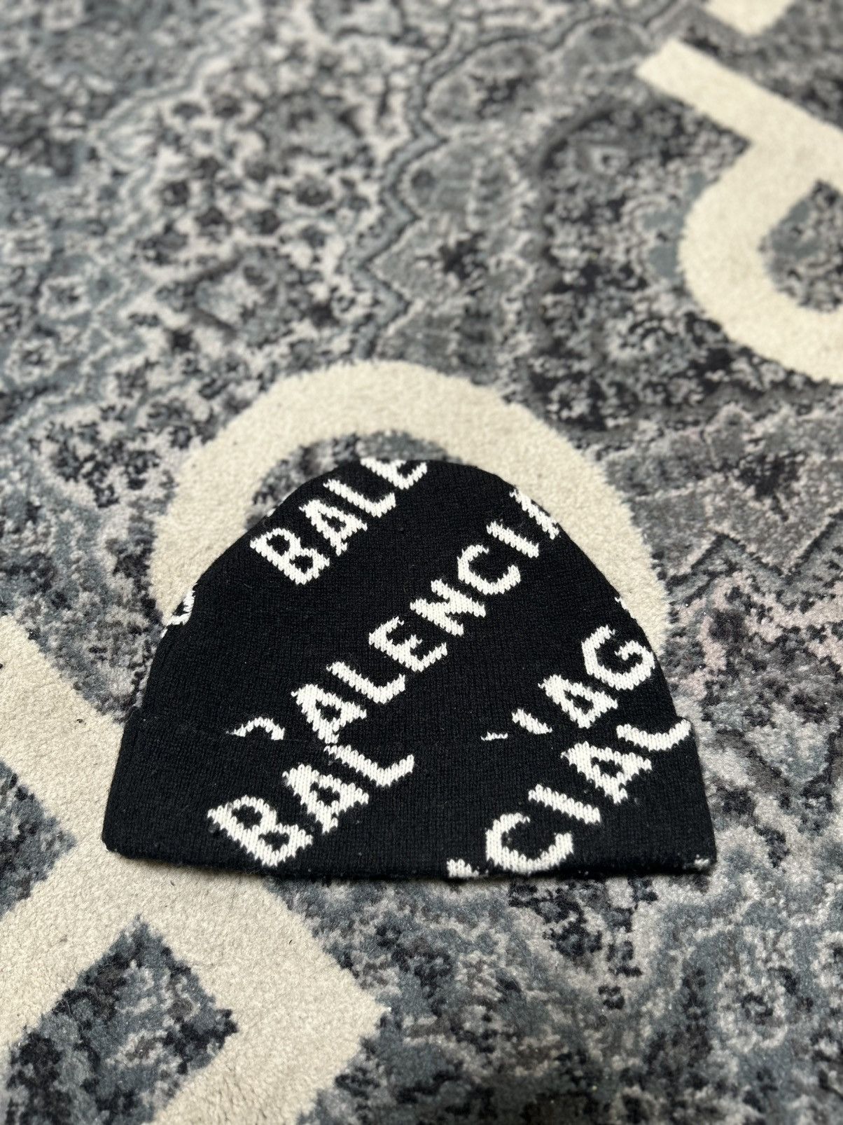 Balenciaga Balenciaga Logo Black Beanie Size ONE SIZE - 1 Thumbnail