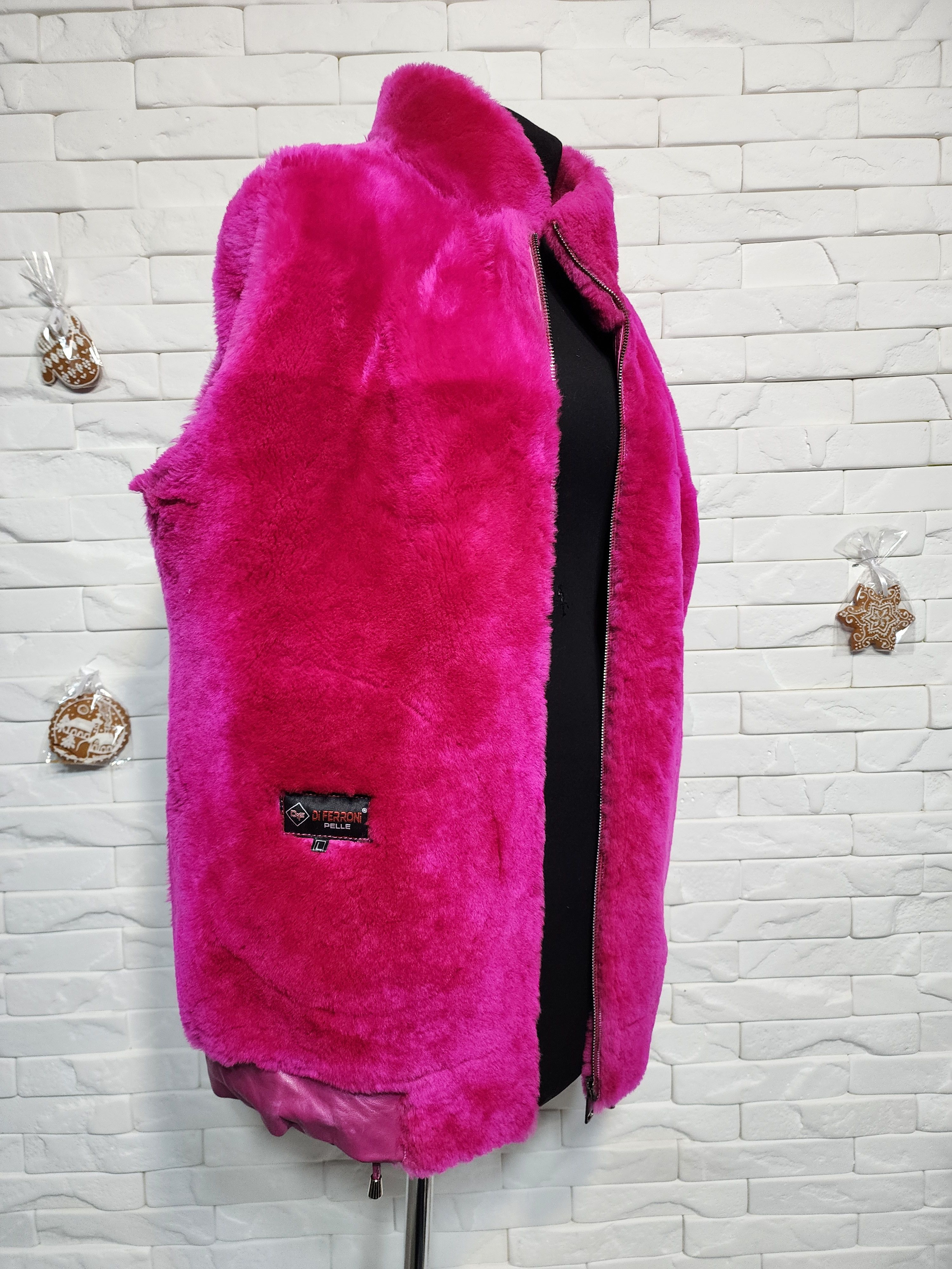 Furla Pink Women's Sheepskin Jacket: Genuine Fur Coat. Size L / US 10 / IT 46 - 9 Thumbnail