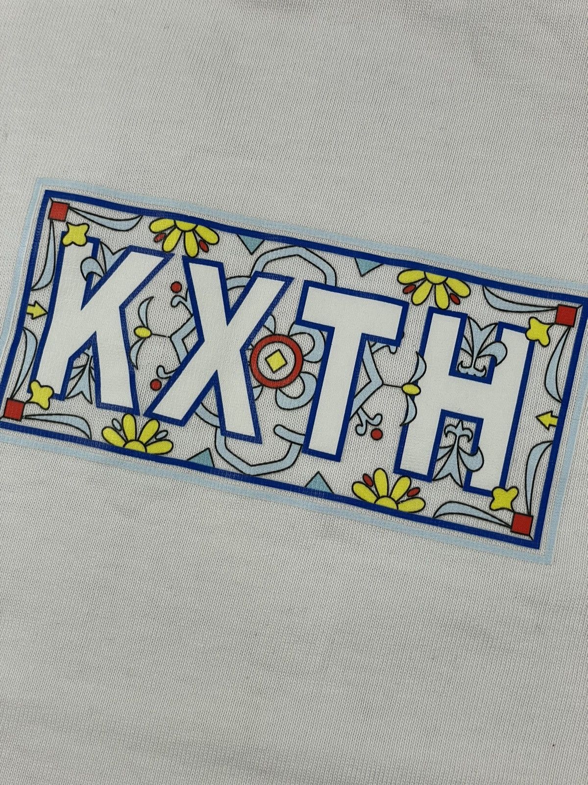 Kith Kith box logo t shirt tee rare street kxth classic white Size US XL / EU 56 / 4 - 2 Thumbnail