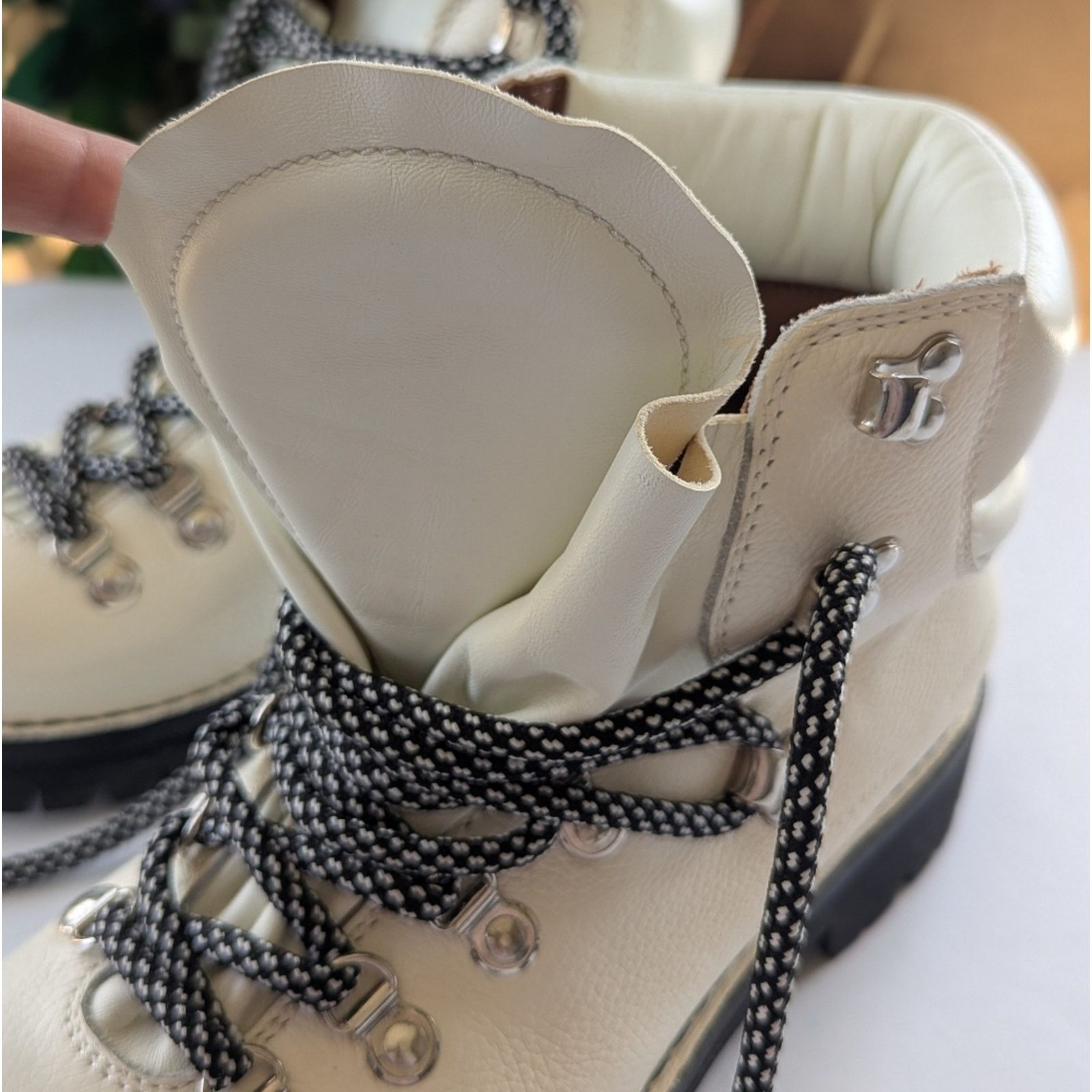 Proenza Schouler Proenza Schouler White Leather Vibram Sole Ankle Hiking Boot Size US 7 / IT 37 - 14 Thumbnail
