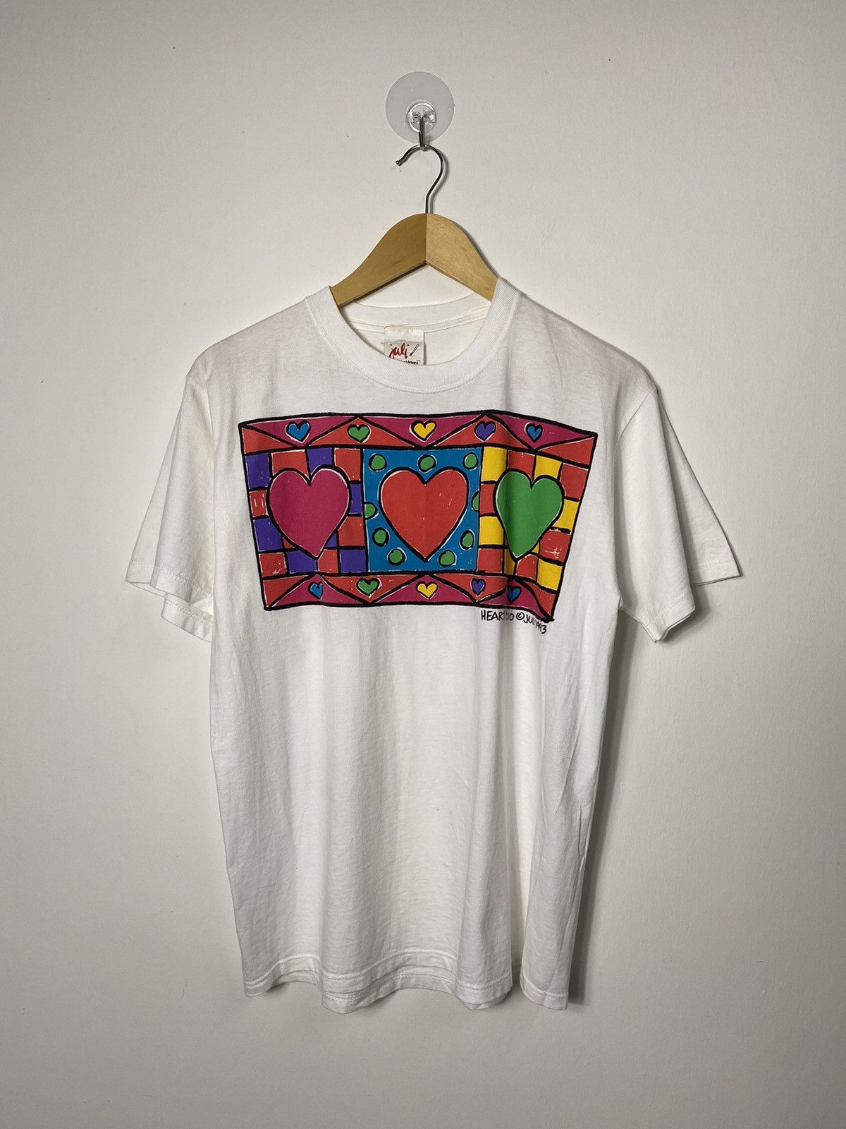 Vintage Vintage 90s Heart Trio Art T-shirt Size US M / EU 48-50 / 2 - 1 Thumbnail