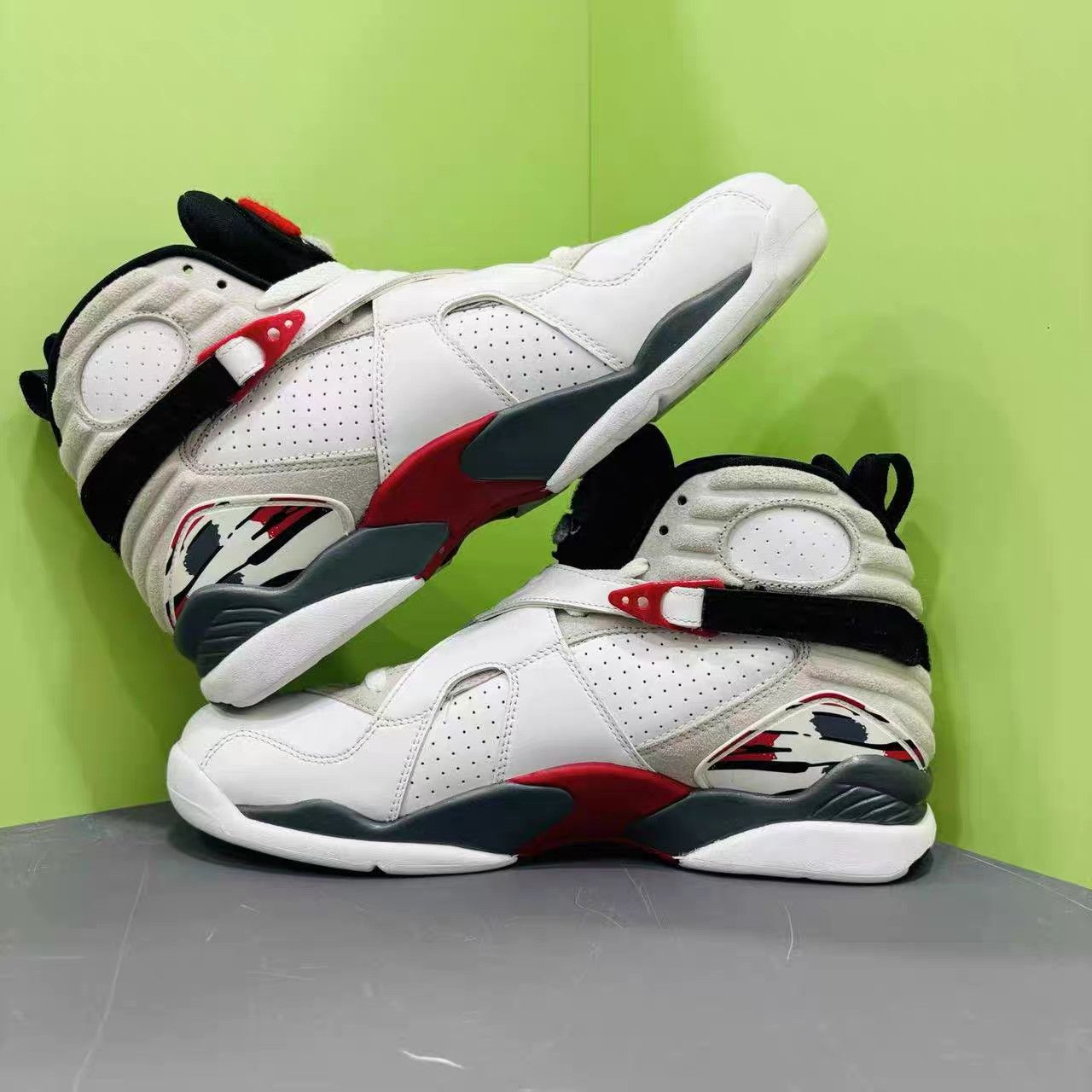 Jordan Brand Air Jordan 8 Bugs Bunny Playoffs K15 Size US 11.5 / EU 44-45 - 5 Thumbnail