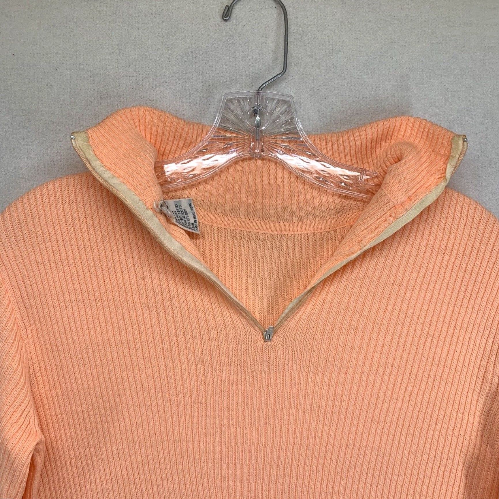 Vintage VINTAGE Garfinckels Women’s Sweater Pullover Turtleneck Pink 80s Slim Fit Medium Knit Zipper Size M / US 6-8 / IT 42-44 - 5 Thumbnail