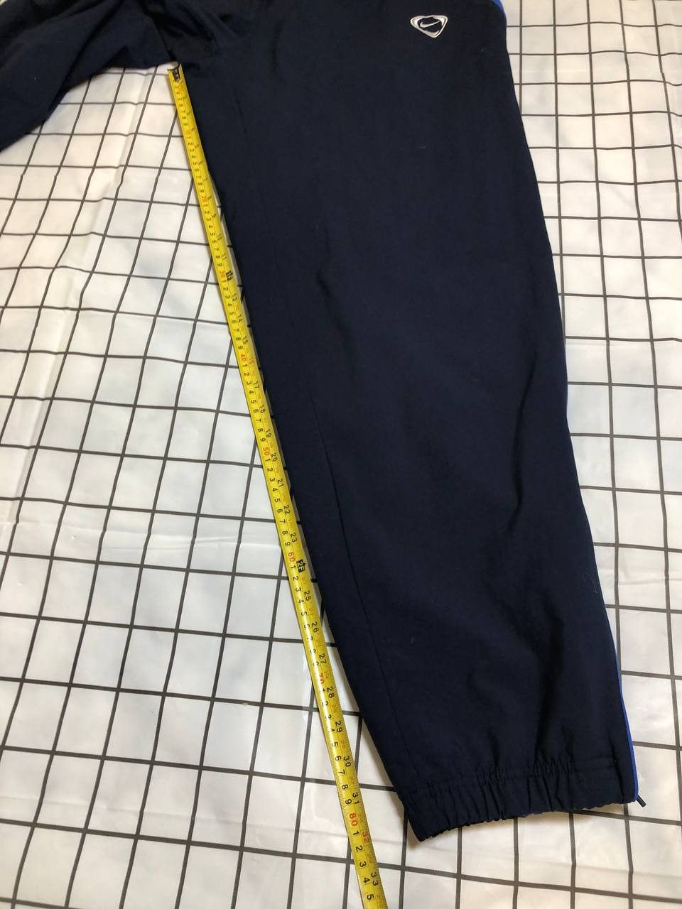 Nike Vintage Nike Track Pants 00s Nylon Swoosh Y2K Size US 34 / EU 50 - 9 Thumbnail