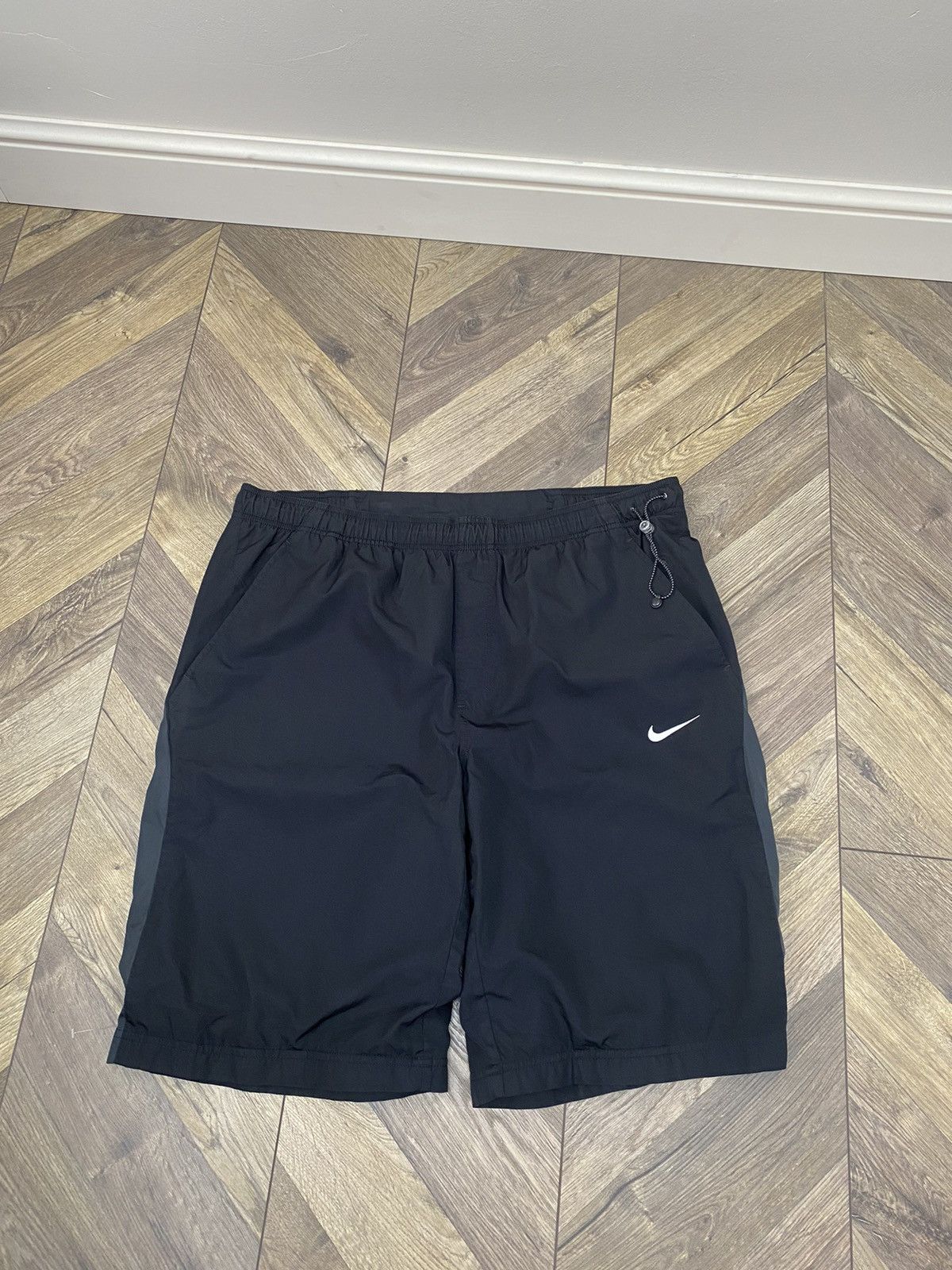 Nike × Vintage Vintage Nike swoosh Shorts Size US 34 / EU 50 - 1 Thumbnail