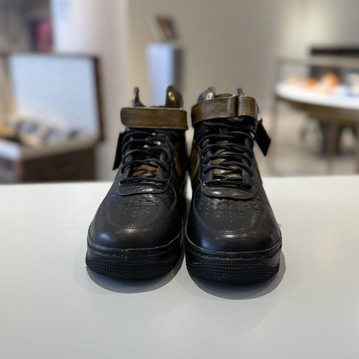 Nike Nike Air Force 1 High Pigalle Black Gold Size US 8 / EU 41 - 2 Thumbnail