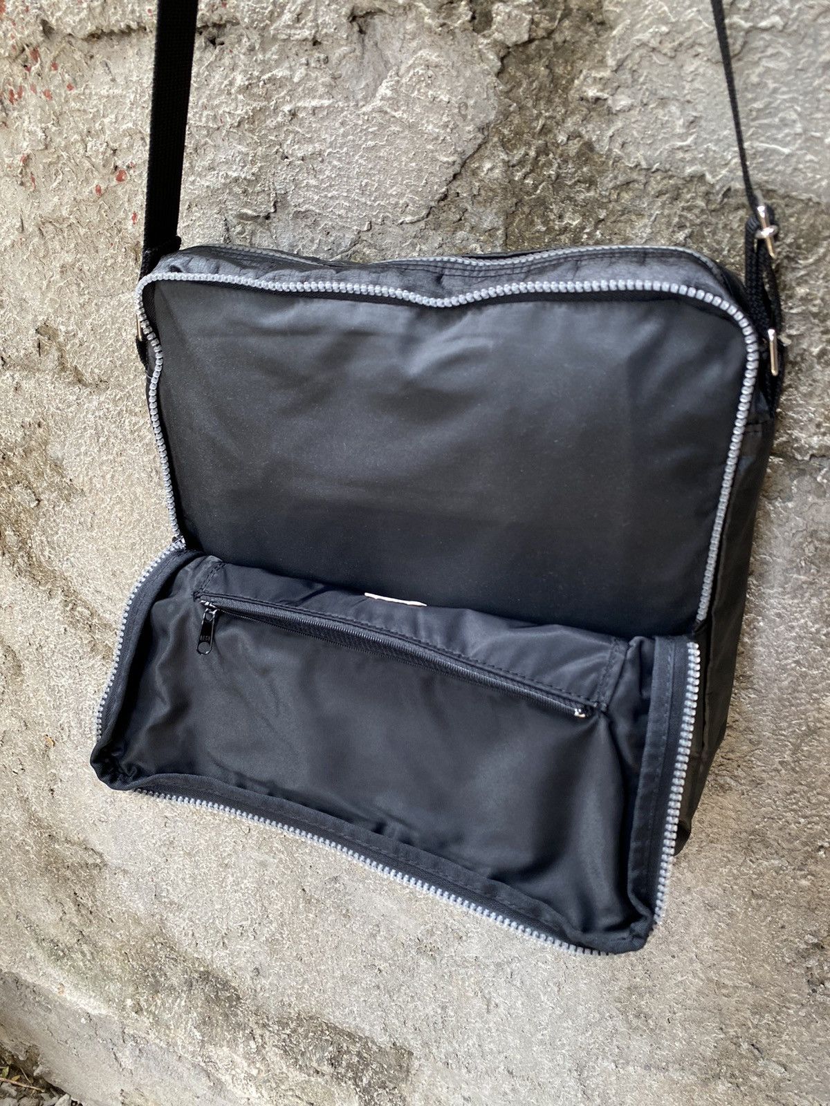 Jean Paul Gaultier Sling Bag Size ONE SIZE - 11 Thumbnail