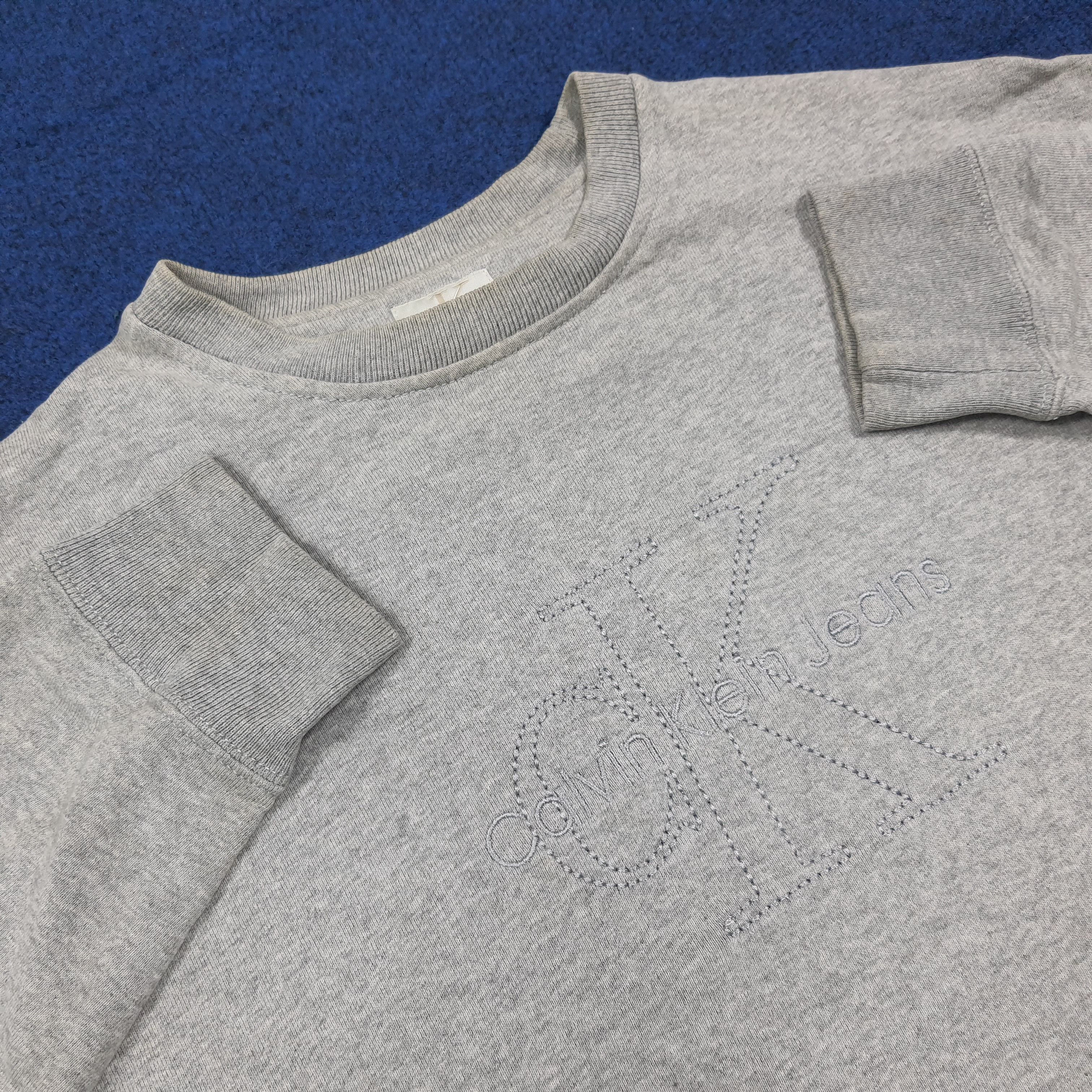 Calvin Klein Vintage Calvin Klein Sweatshirt Embroidered Logo C287N34 Size US M / EU 48-50 / 2 - 4 Thumbnail