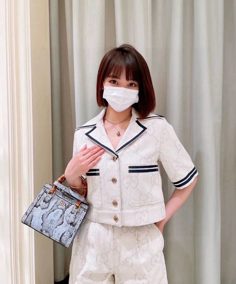 Gucci Gucci Size 36 Jacquart full-print short sleeves 2503-Nextar Size US XS / EU 42 / 0 - 8 Thumbnail