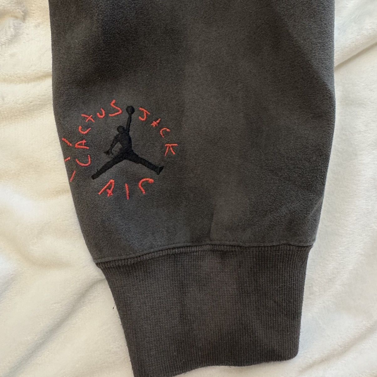 Jordan Brand × Travis Scott Travis Scott x Jordan Washed Suede Hoodie Size US XXL / EU 58 / 5 - 5 Thumbnail